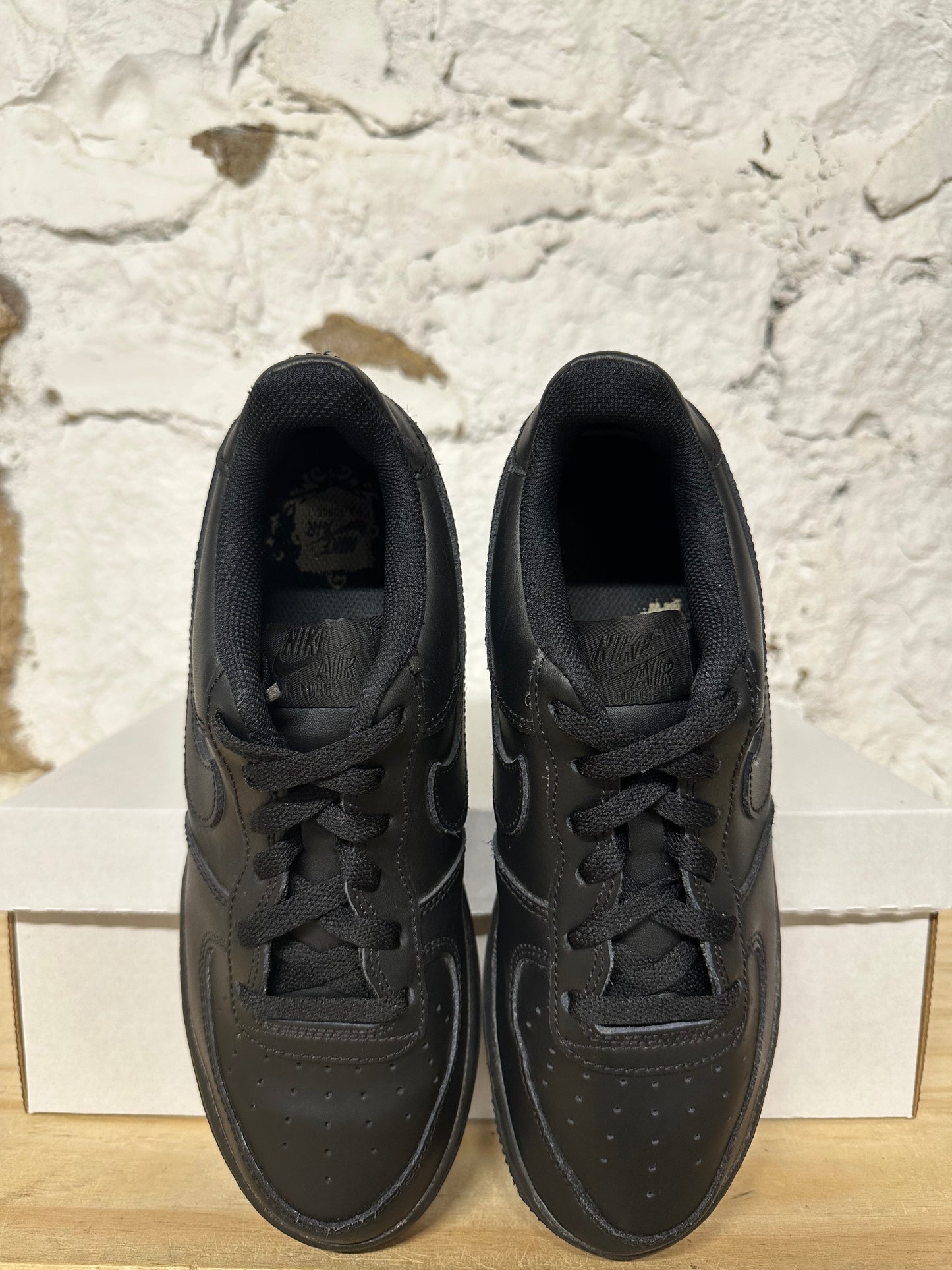 Nike Air Force 1 Triple Black Sz 7Y
