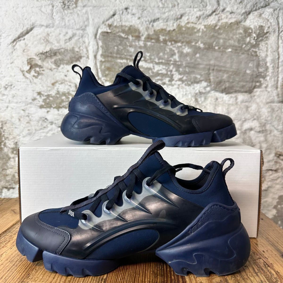 Dior D-Connect Indigo Runner Sneaker Sz 6.5 (39)