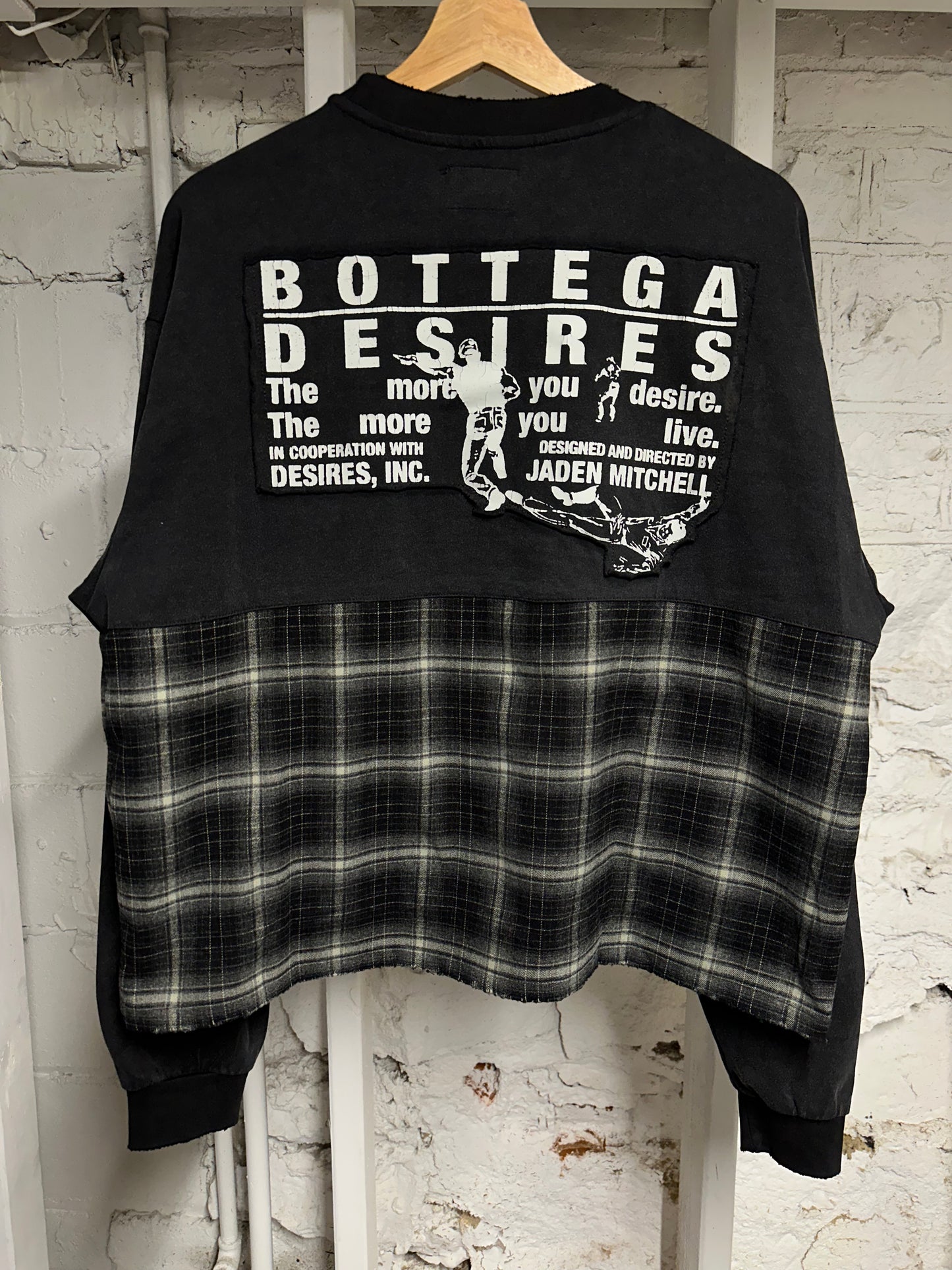 Bottege Desires Half Flannel T-Shirt Sz M