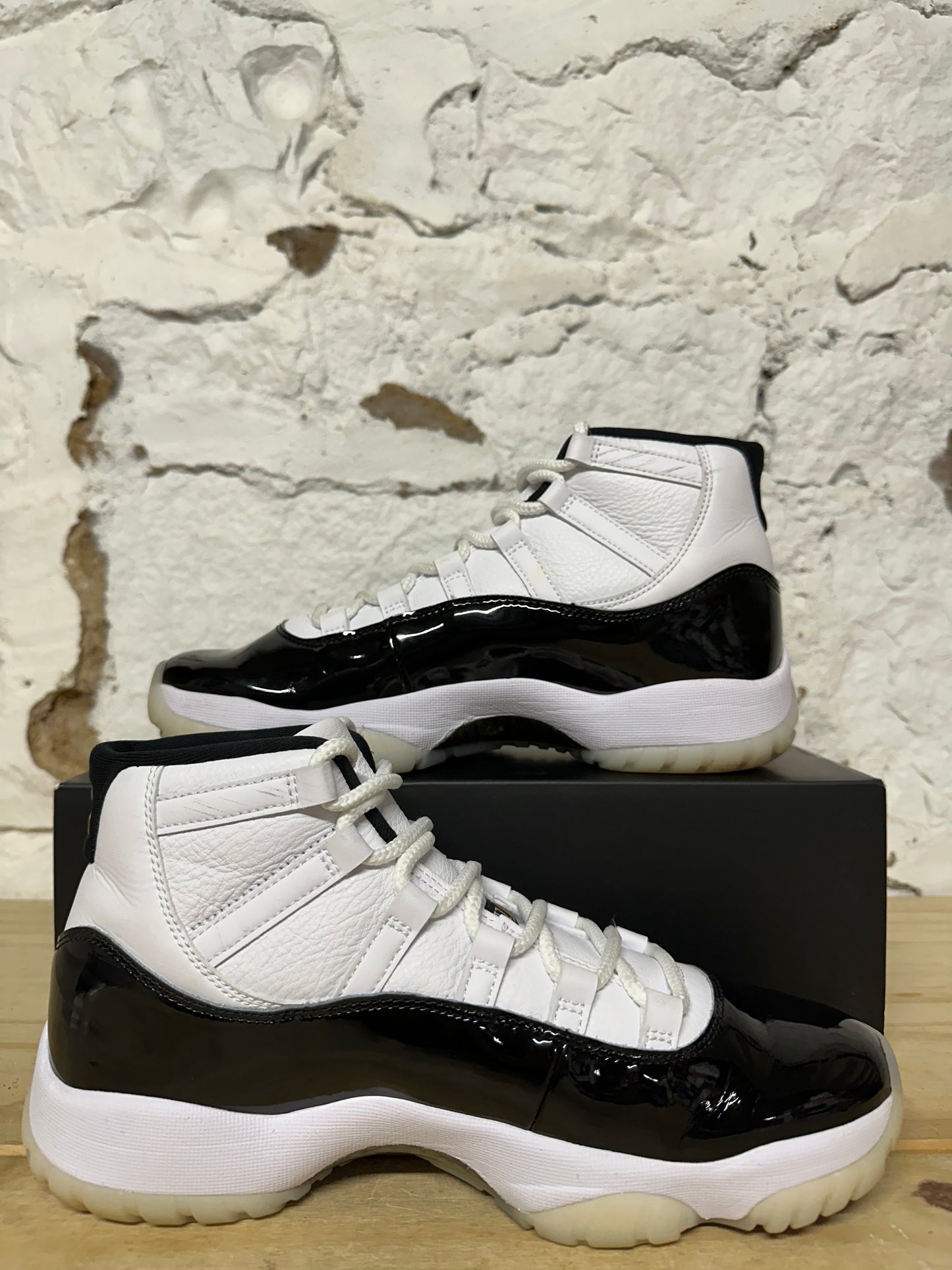 Air Jordan 11 DMP Sz 9