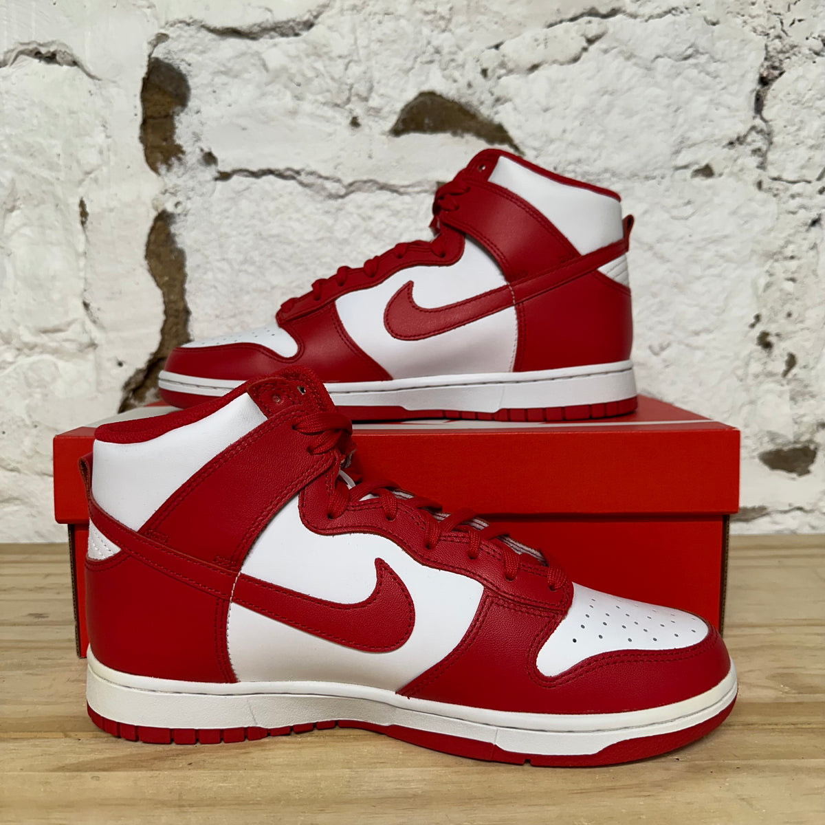 Nike Dunk High Championship Red Sz 9 DS