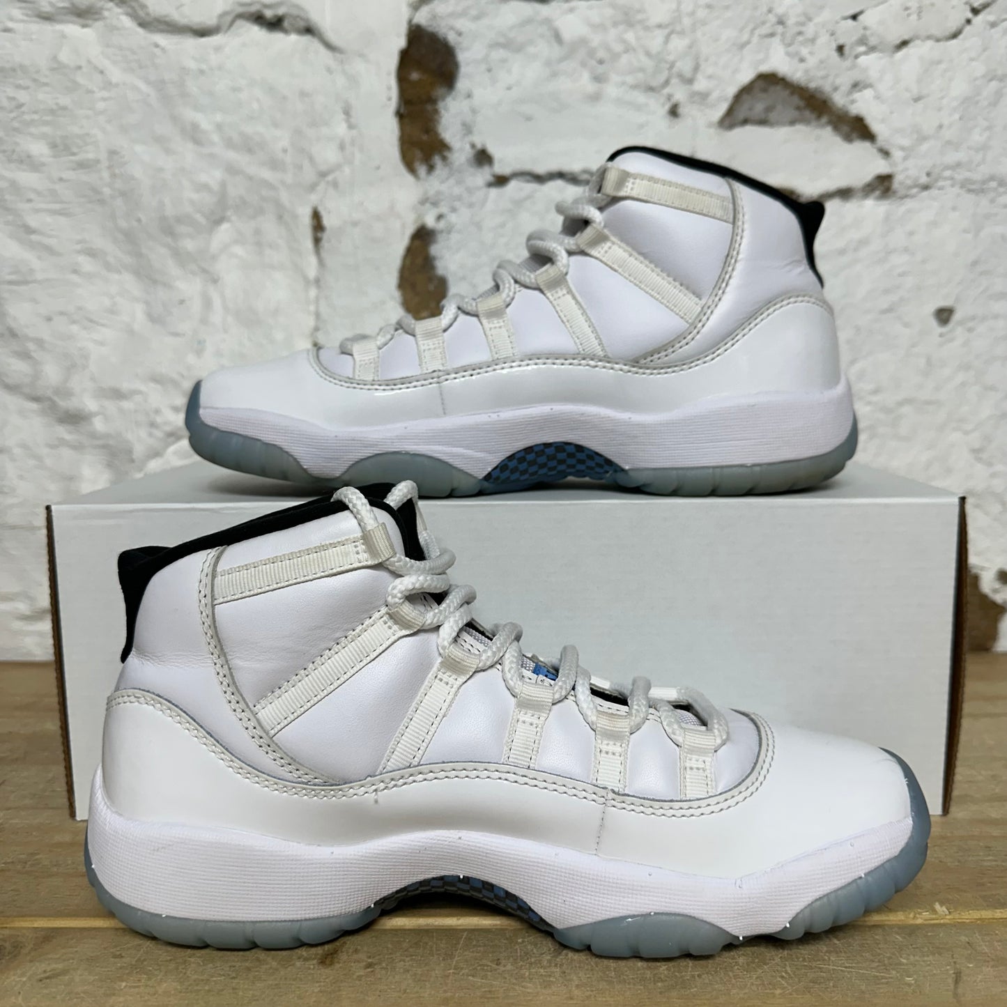 Air Jordan 11 High Legend Blue (2024) Sz 7Y