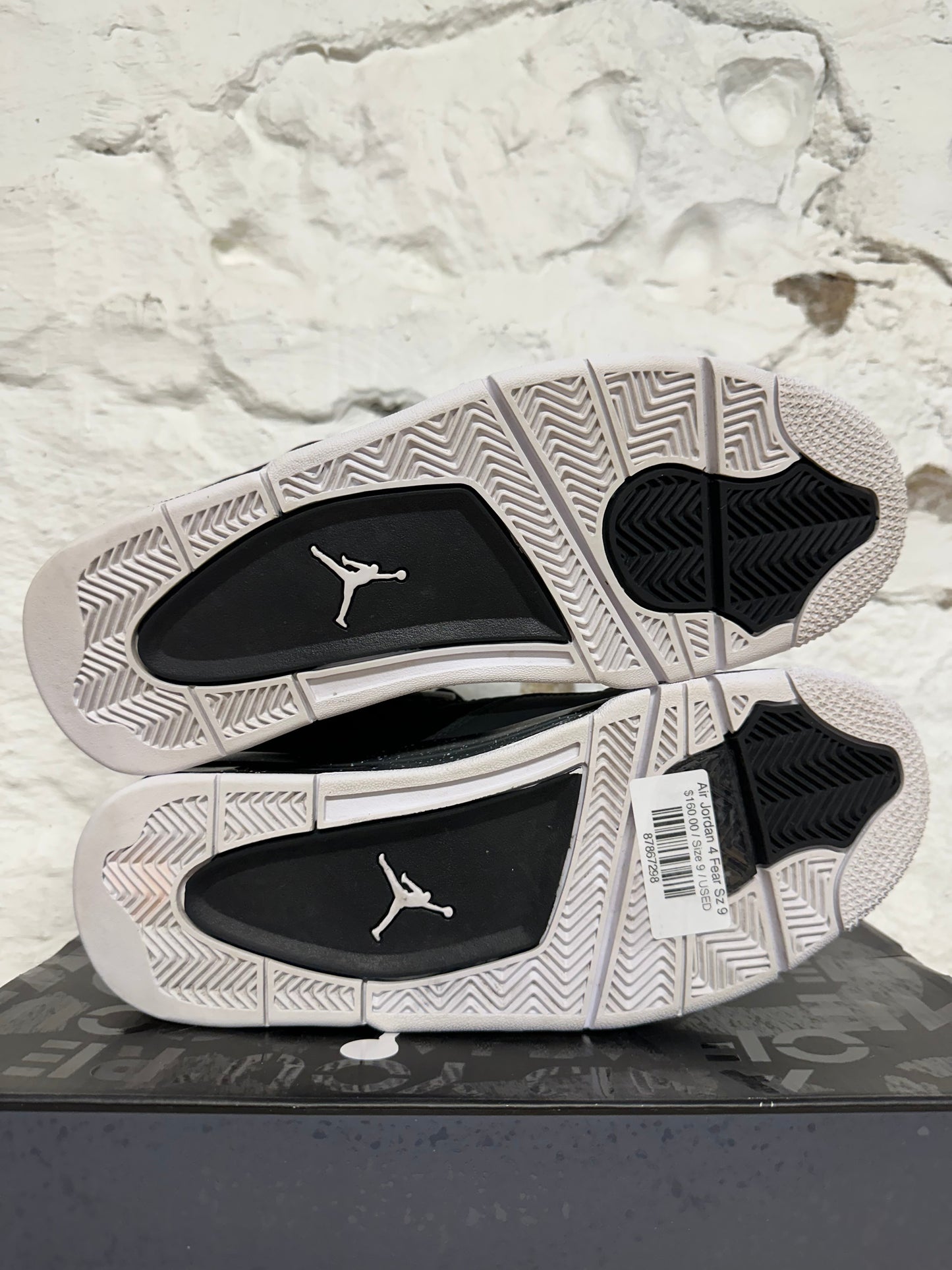 Air Jordan 4 Fear Sz 9