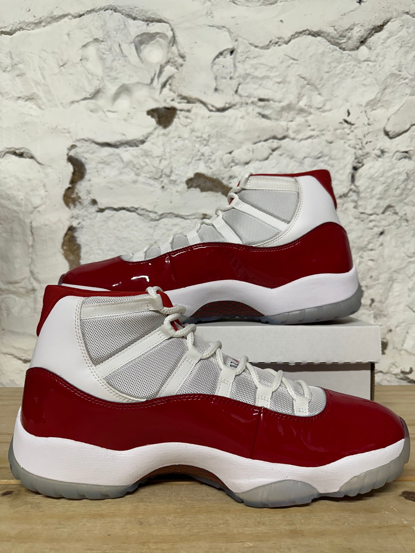 Air Jordan 11 High Cherry Sz 15 DS