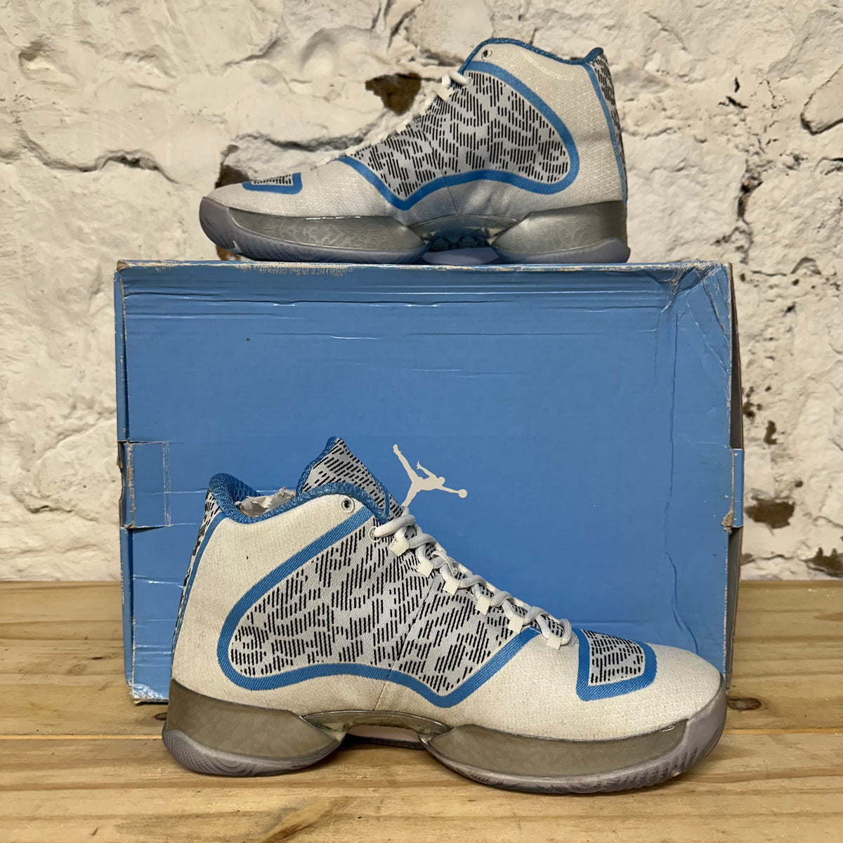 Air Jordan Ultimate Gift of Flight 11/29 Sz 9