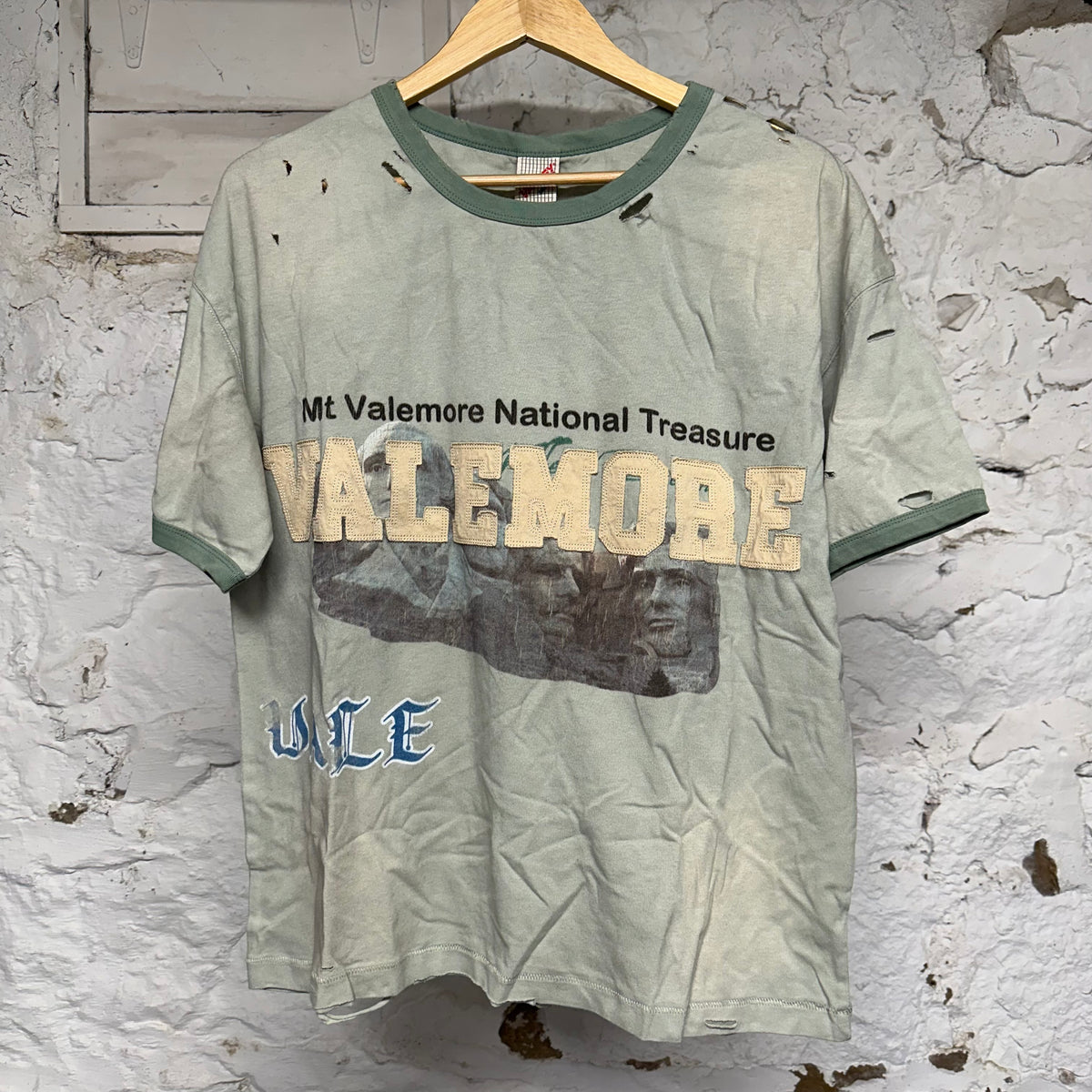 Vale Camp Ringer T-Shirt Sz S DS
