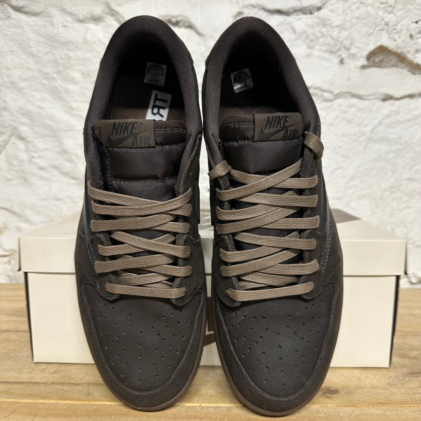 Air Jordan 1 Low Travis Scott Velvet Brown Sz 10.5