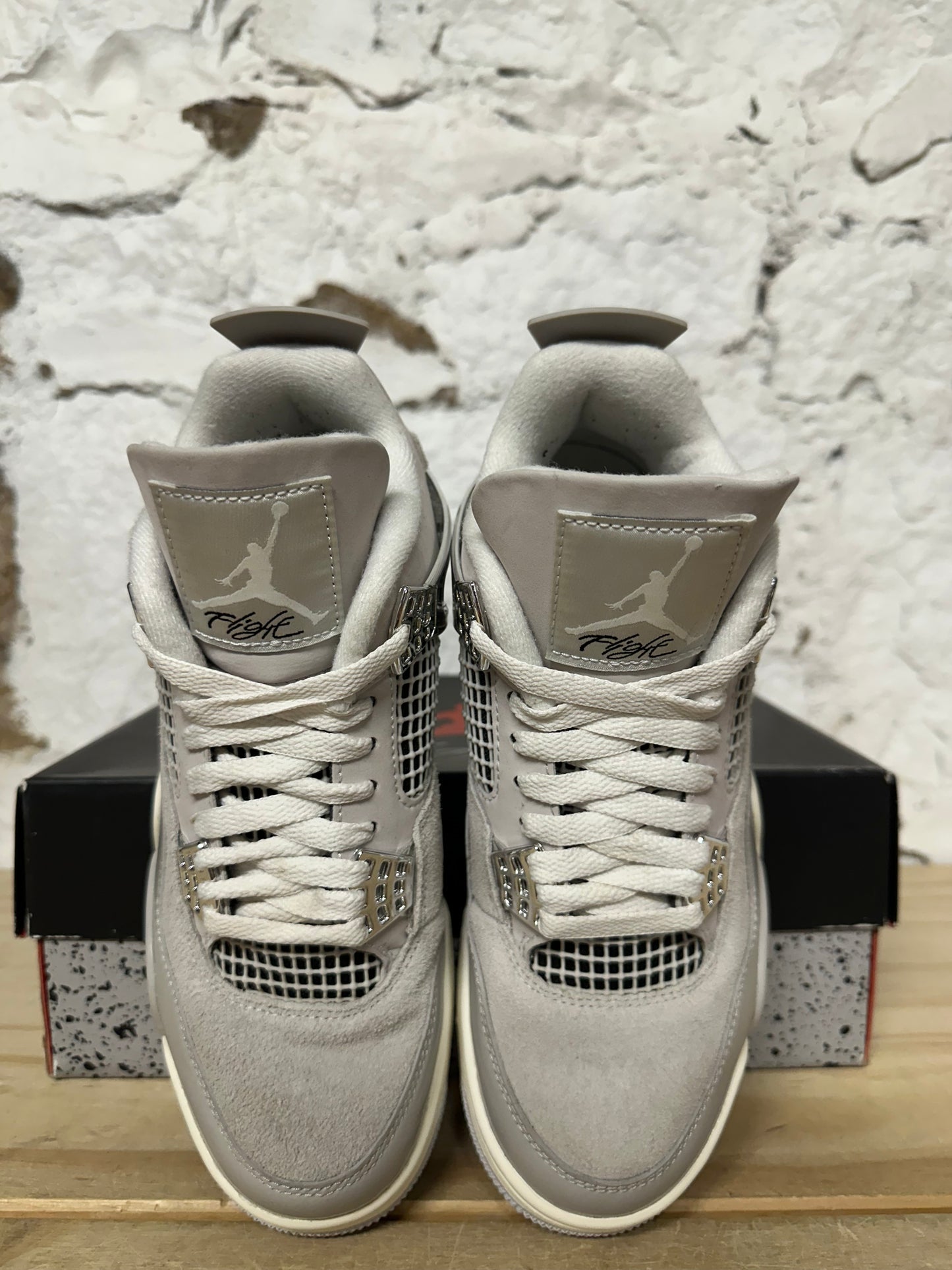 Air Jordan 4 Frozen Moments Sz 5.5 (7W)