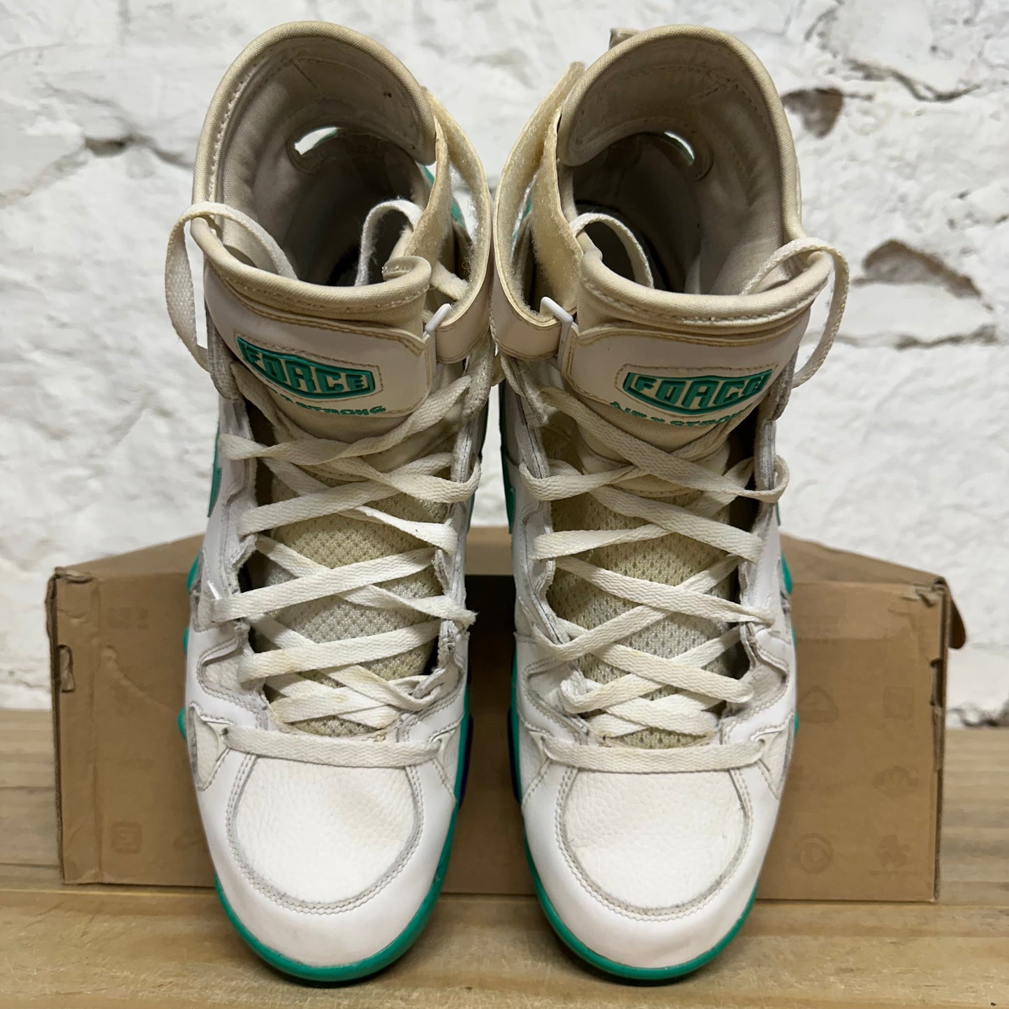 Nike Air Max 2 Strong White Atomic Teal Sz 11