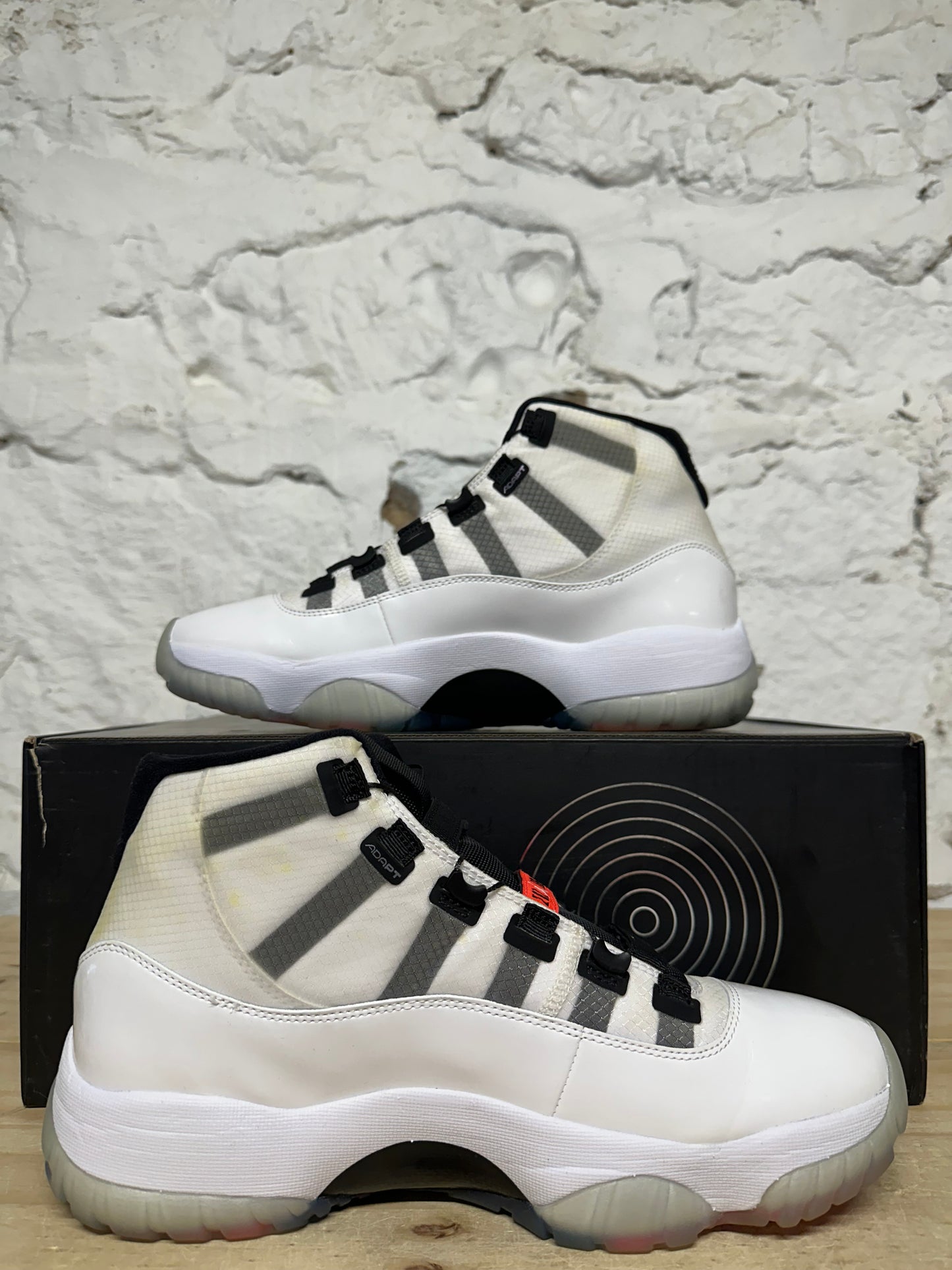 Air Jordan 11 High Adapt White Sz 10.5