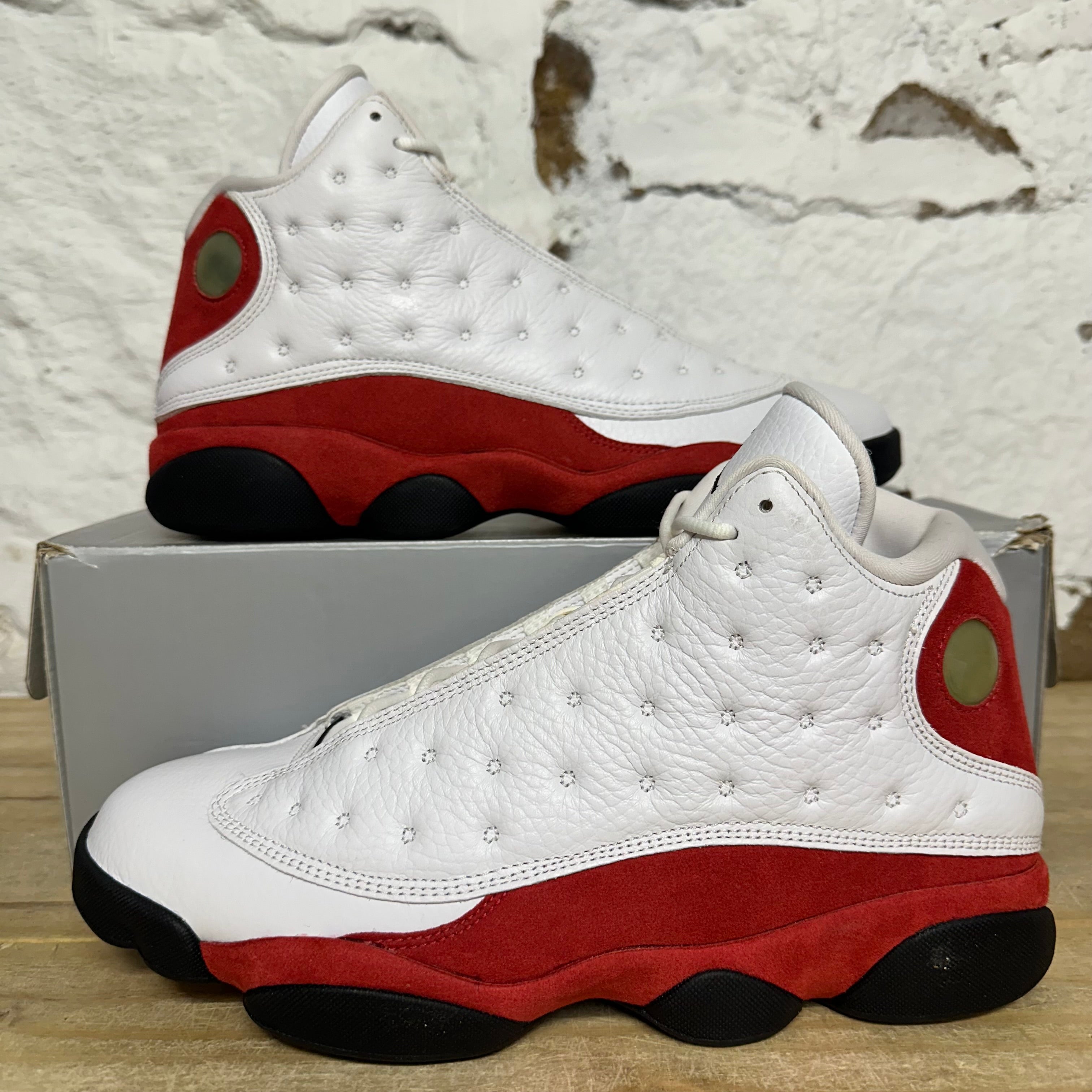 Air Jordan 13 OG Chicago (2017) Sz 10.5 DS