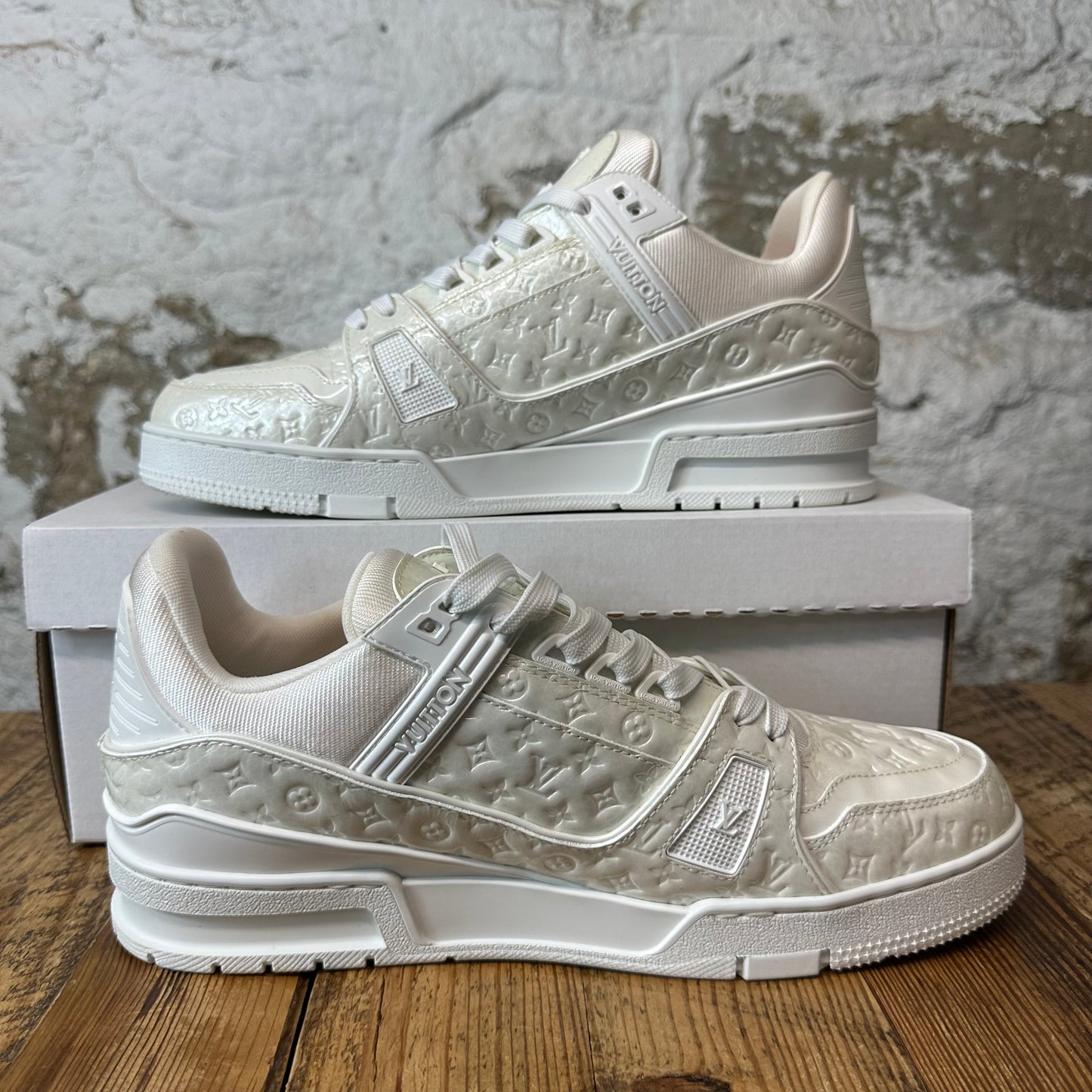 Louis Vuitton White Patent Monogram Trainer Sneaker Sz 11 (9.5LV)