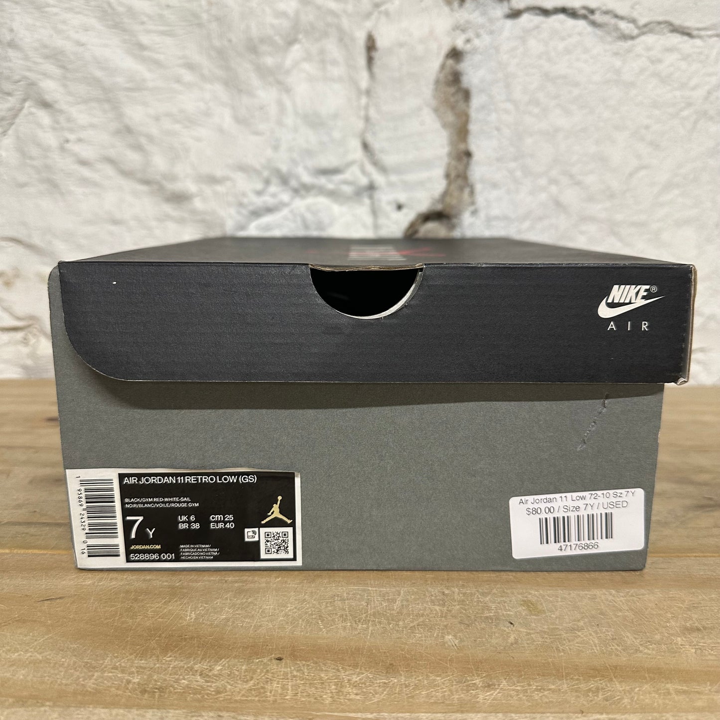 Air Jordan 11 Low 72-10 Sz 7Y