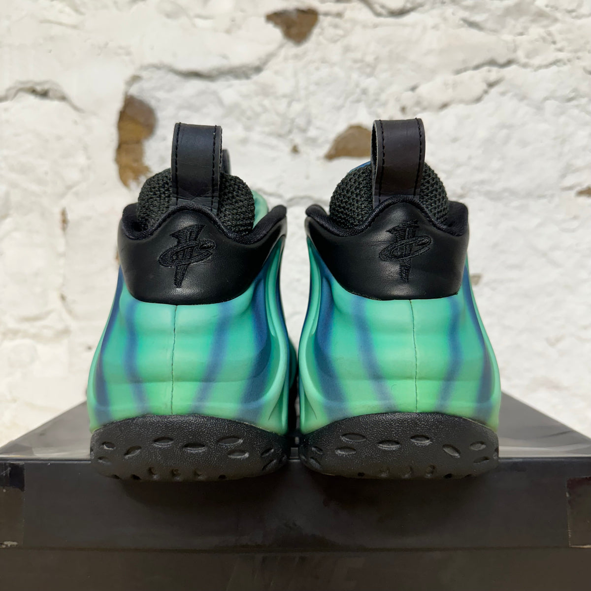 Nike Air Foamposite One Northern Lights Sz 11