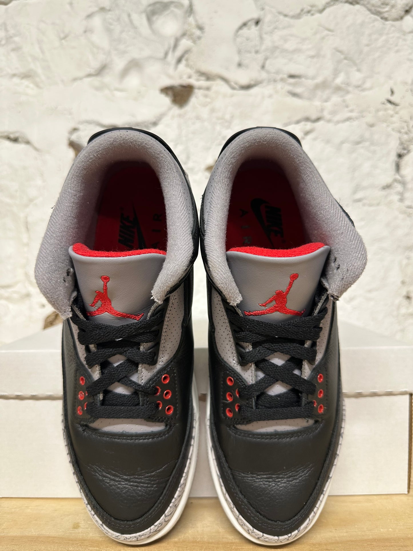 Air Jordan 3 Black Cement Sz 8