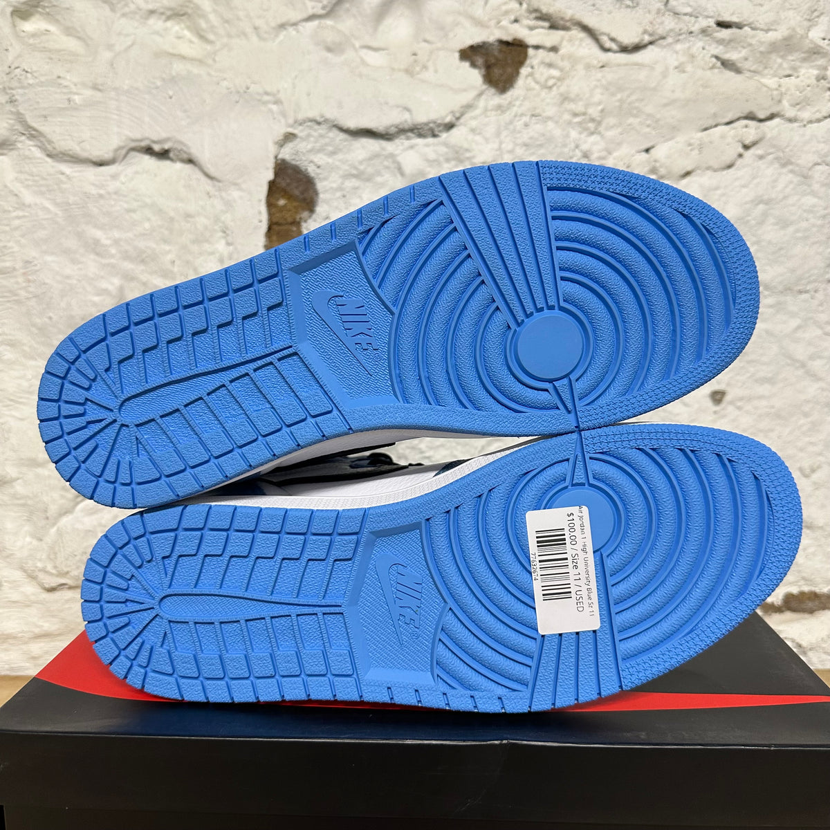 Air Jordan 1 High University Blue Sz 11