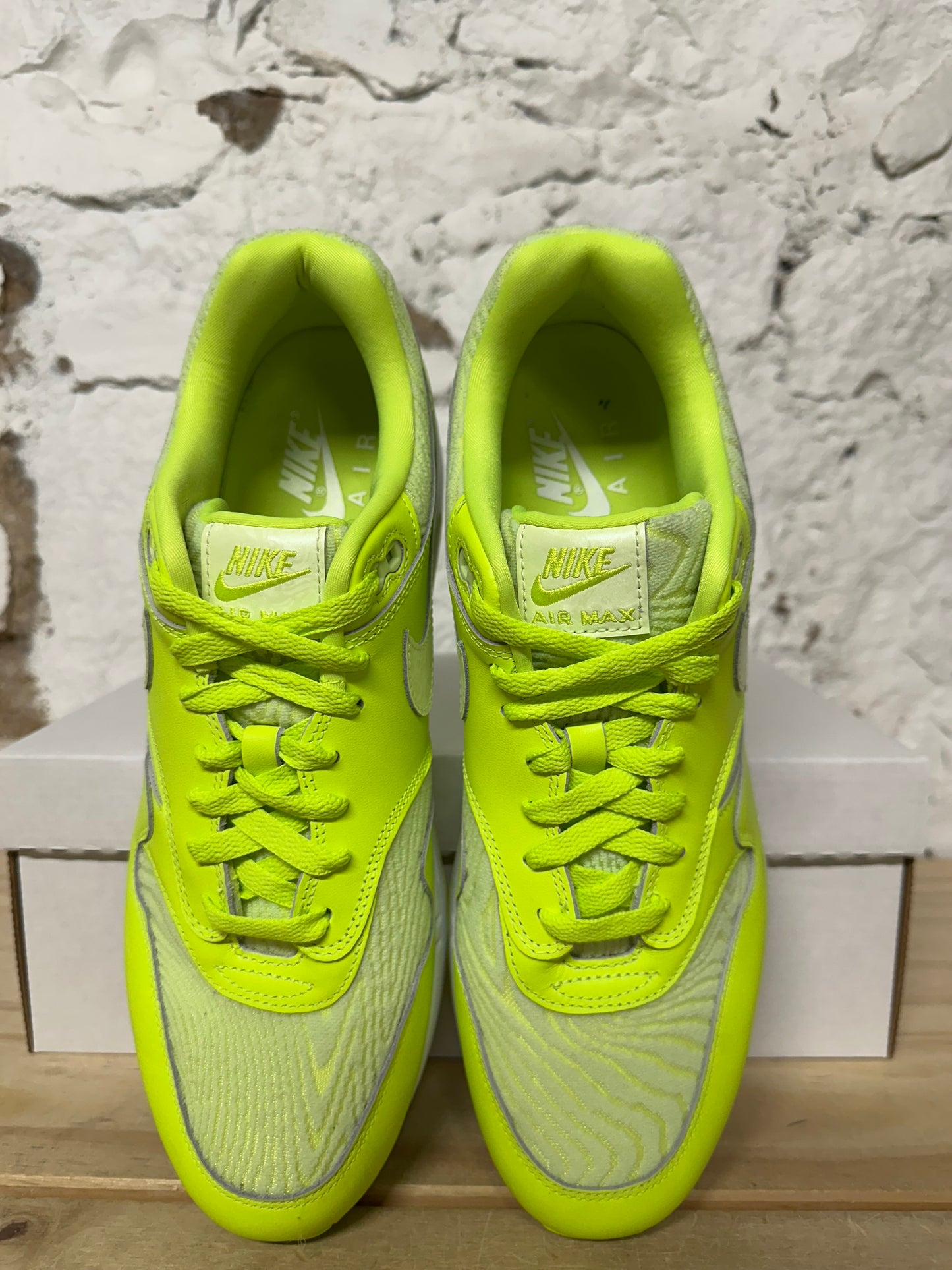 Nike Air Max 1 PRM Volt Sz 11