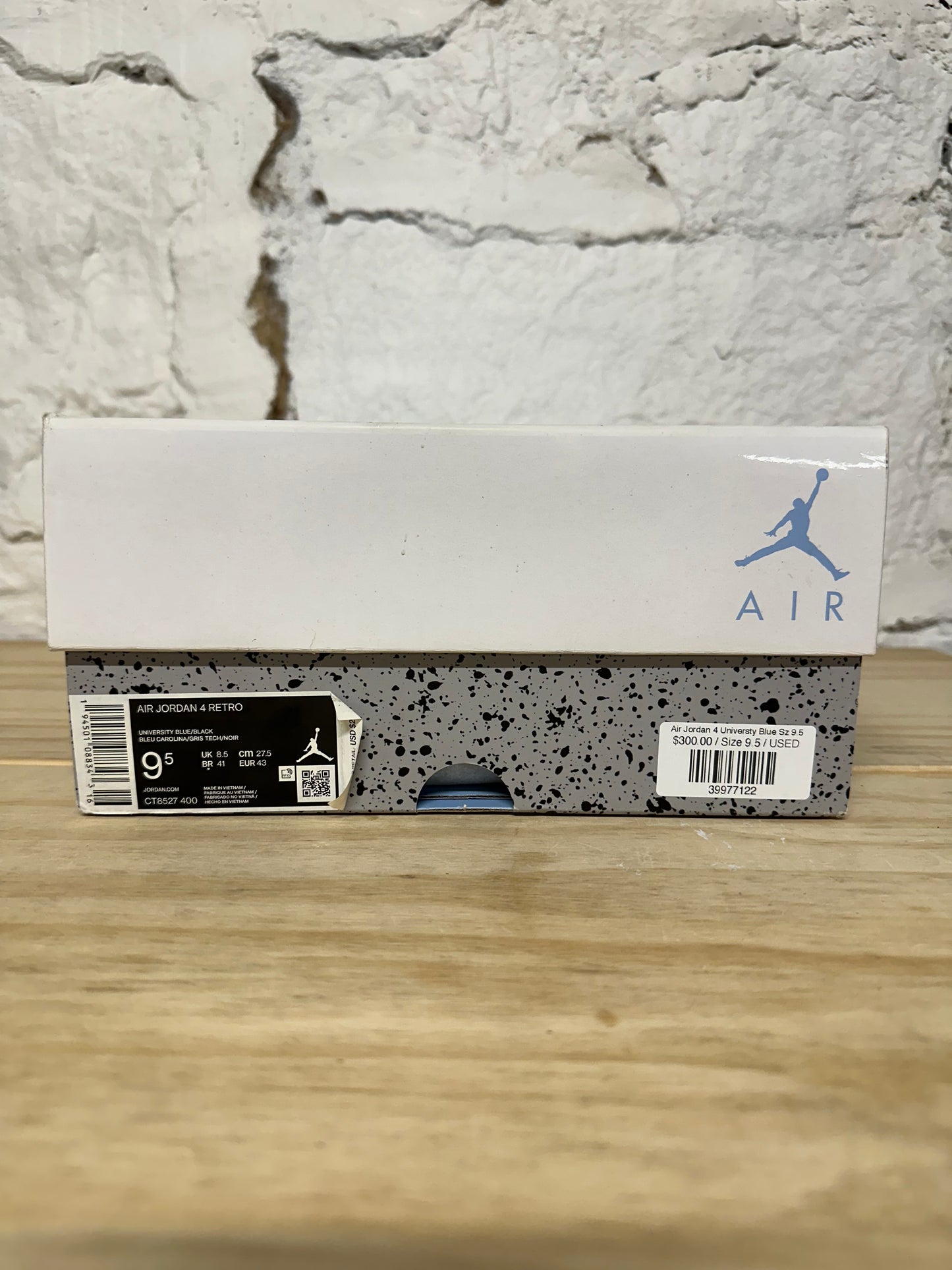 Air Jordan 4 University Blue Sz 9.5
