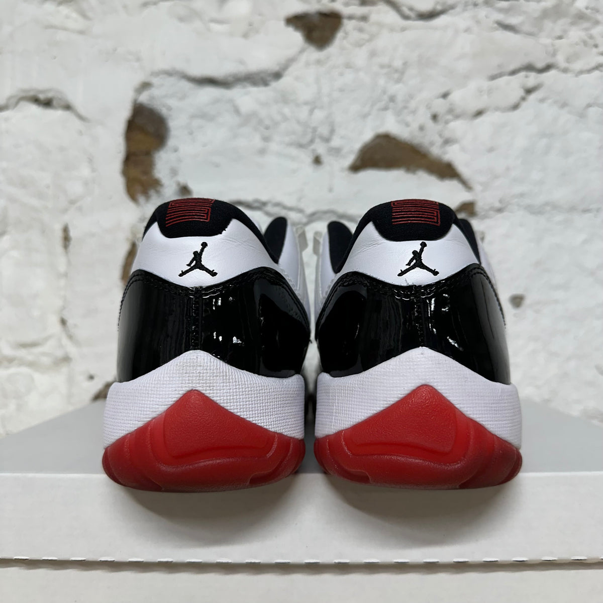 Air Jordan 11 Low Concord Bred Sz 9