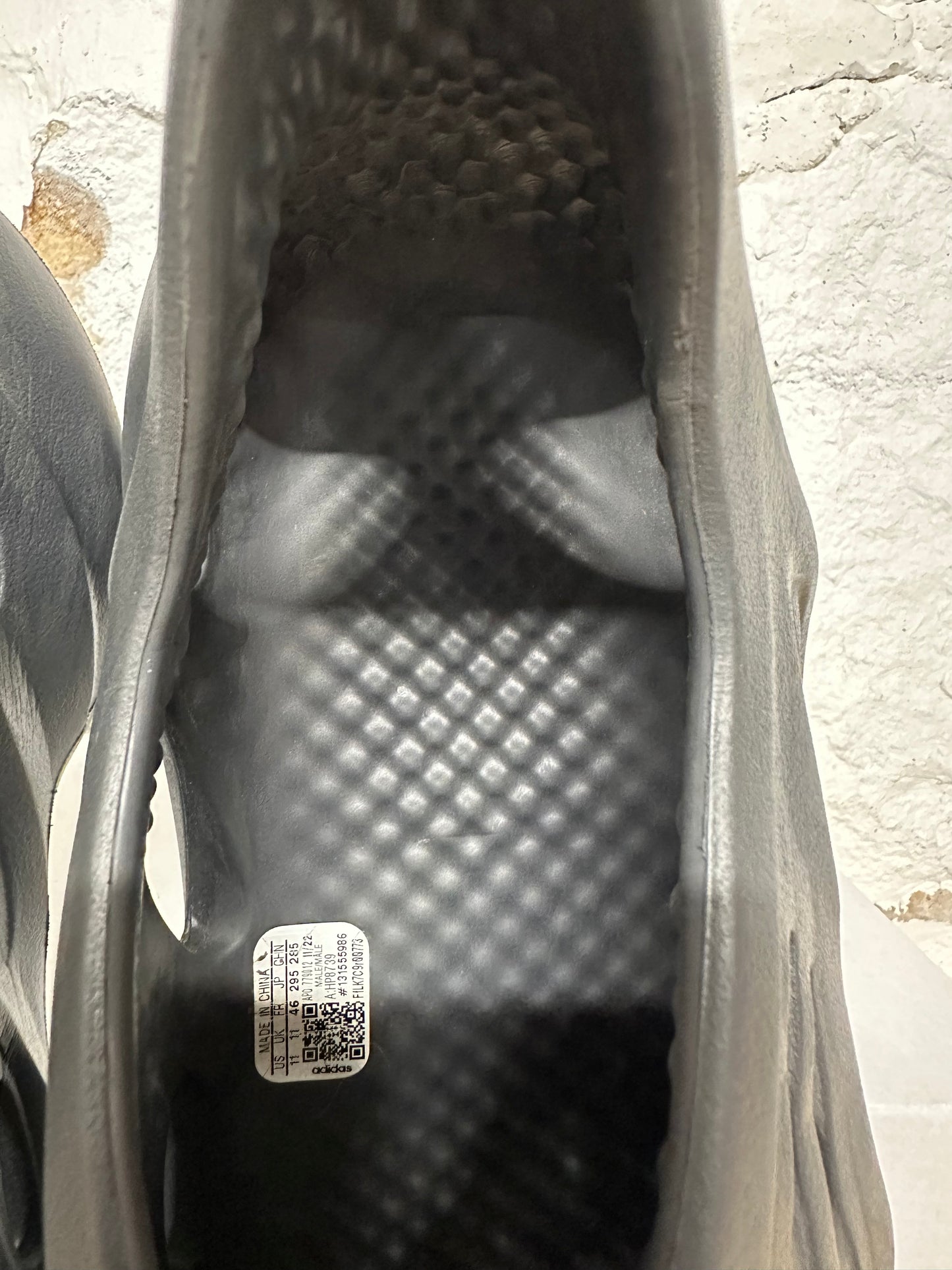 Yeezy Foam Runner Onyx Sz 11