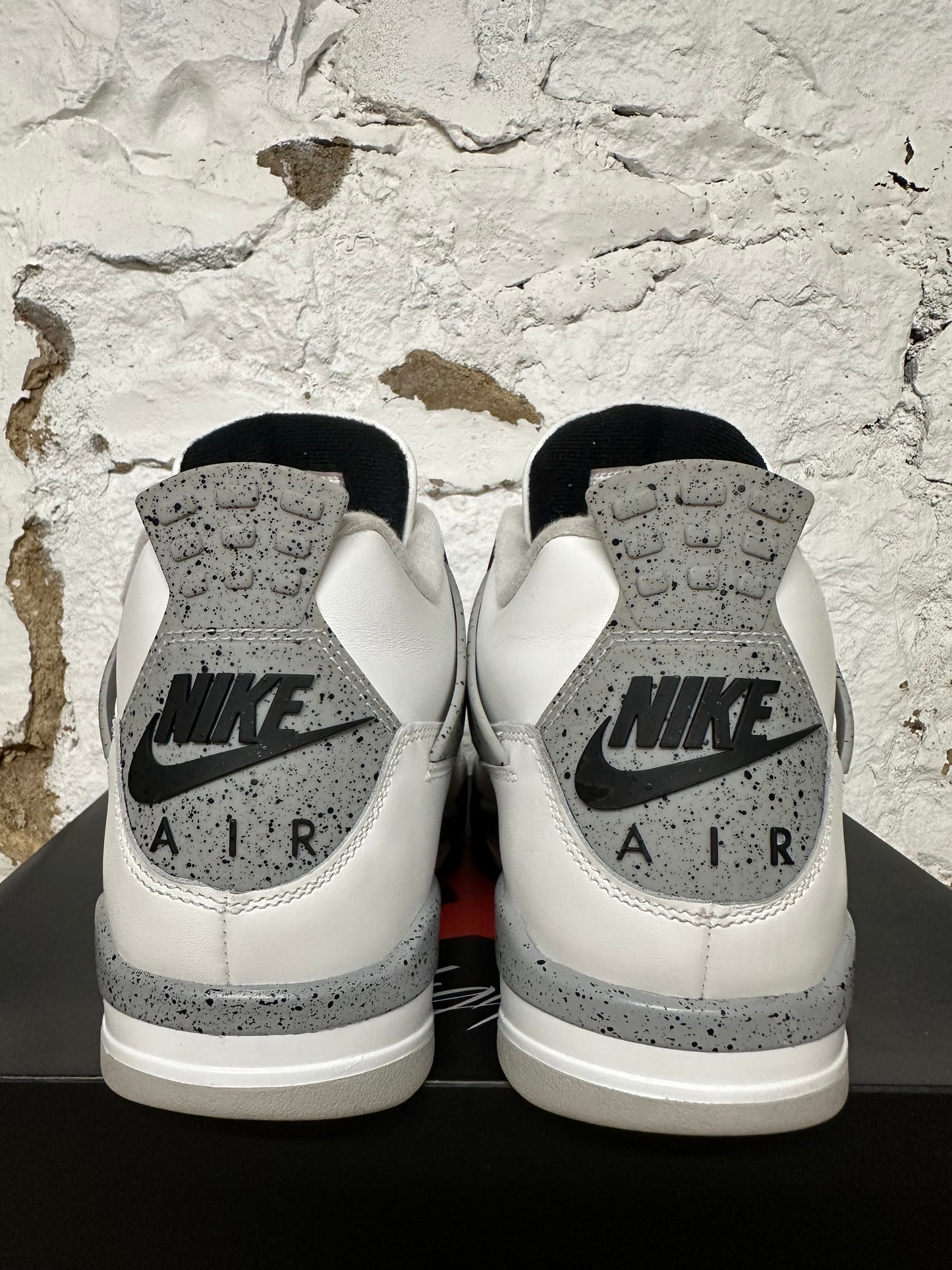 Air Jordan 4 White Cement Sz 10.5