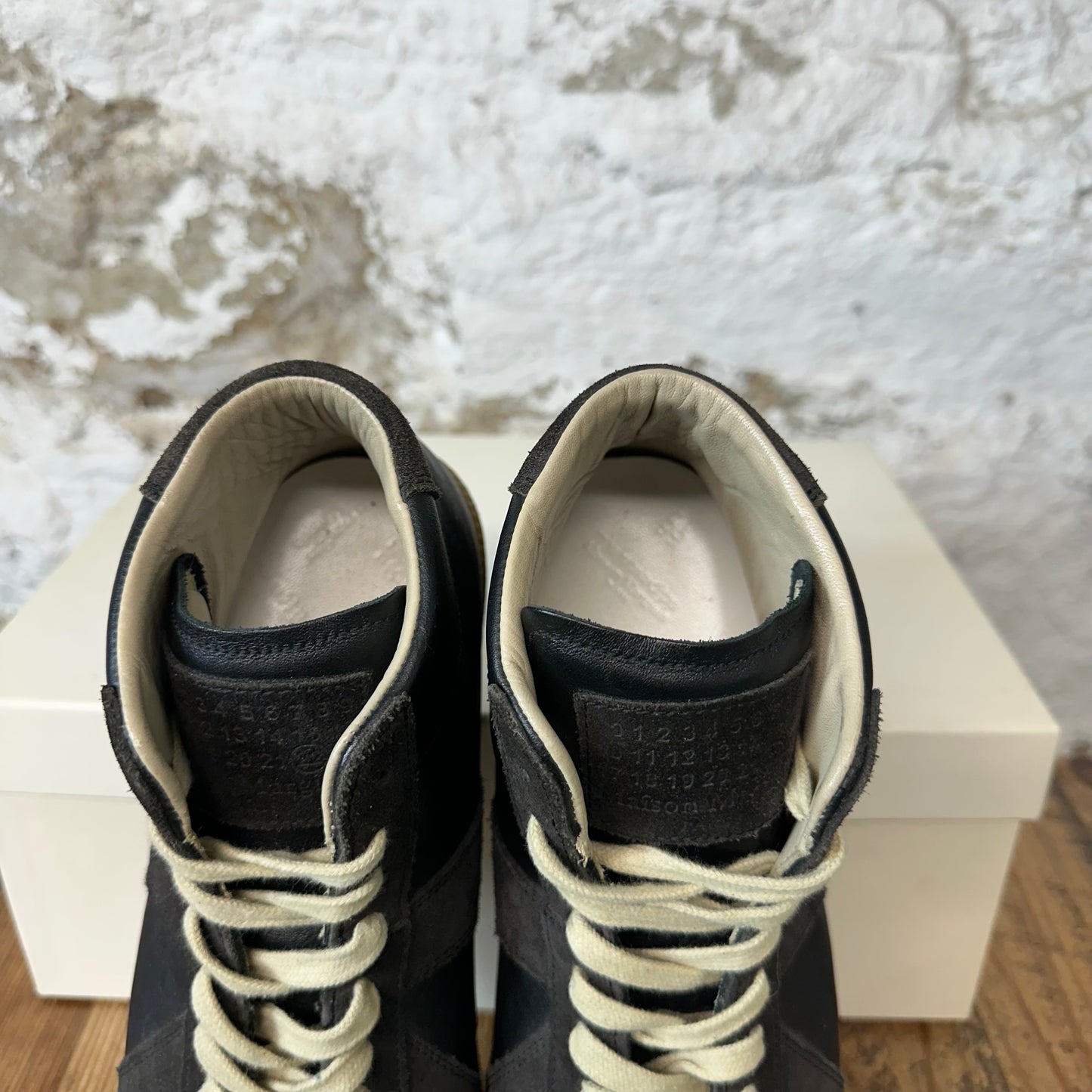 Maison Margiela Replica High Black Sneaker Sz 7 (40)