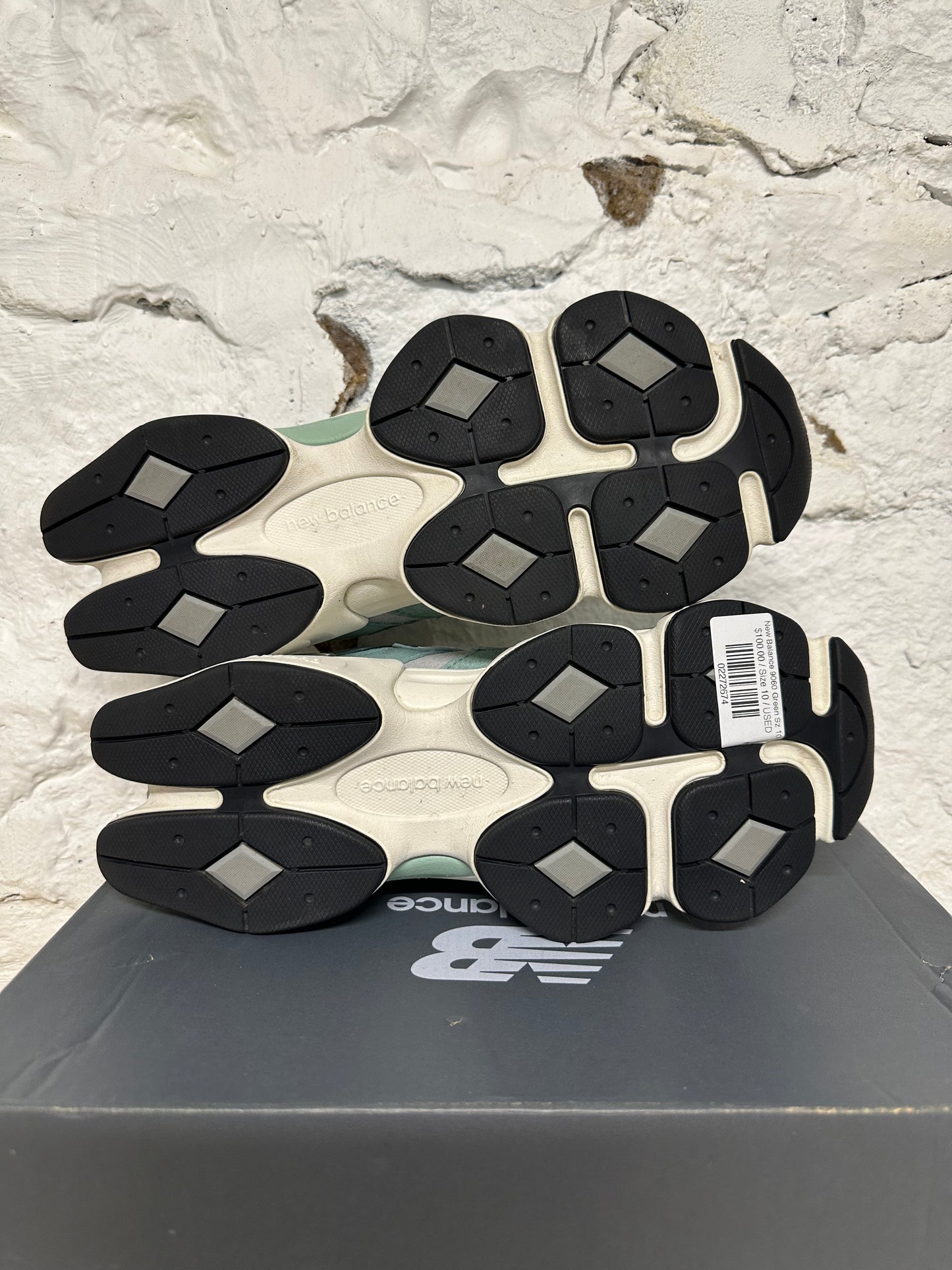 New Balance 9060 Green Sz 10