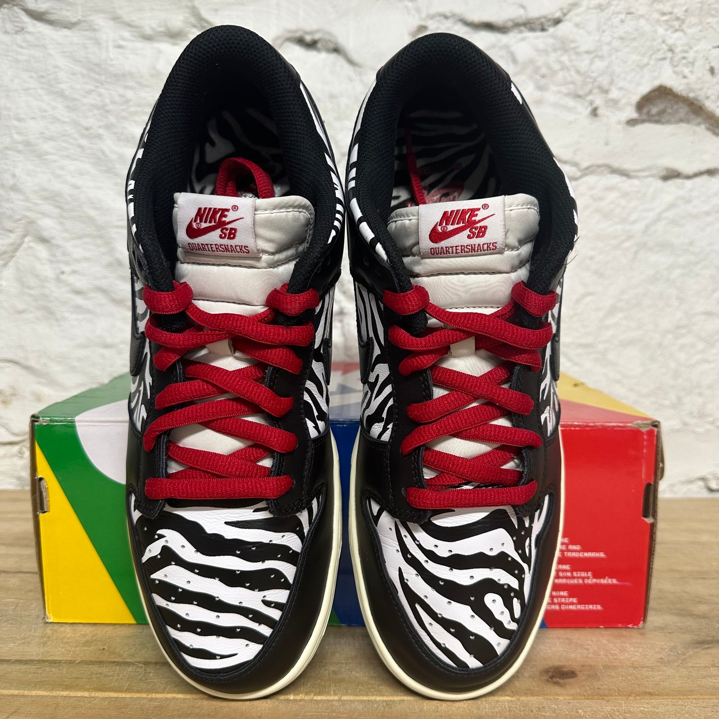 Nike SB Dunk Low Quartersnacks Zebra Cakes Sz 10.5