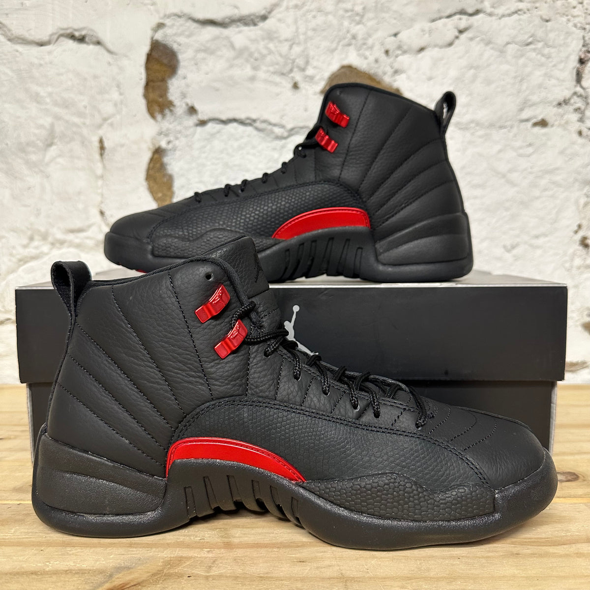 Air Jordan 12 Bloodline Sz 8.5