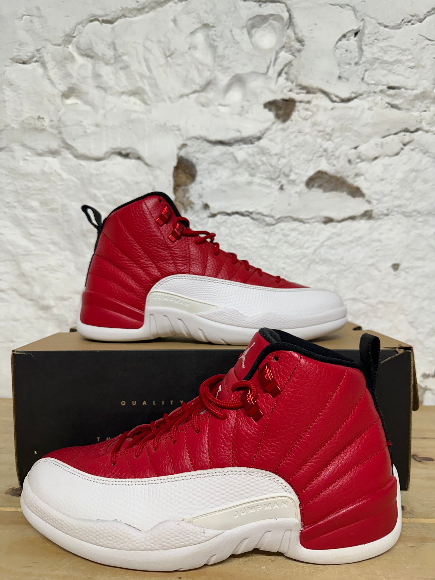 Air Jordan 12 Gym Red Sz 8.5