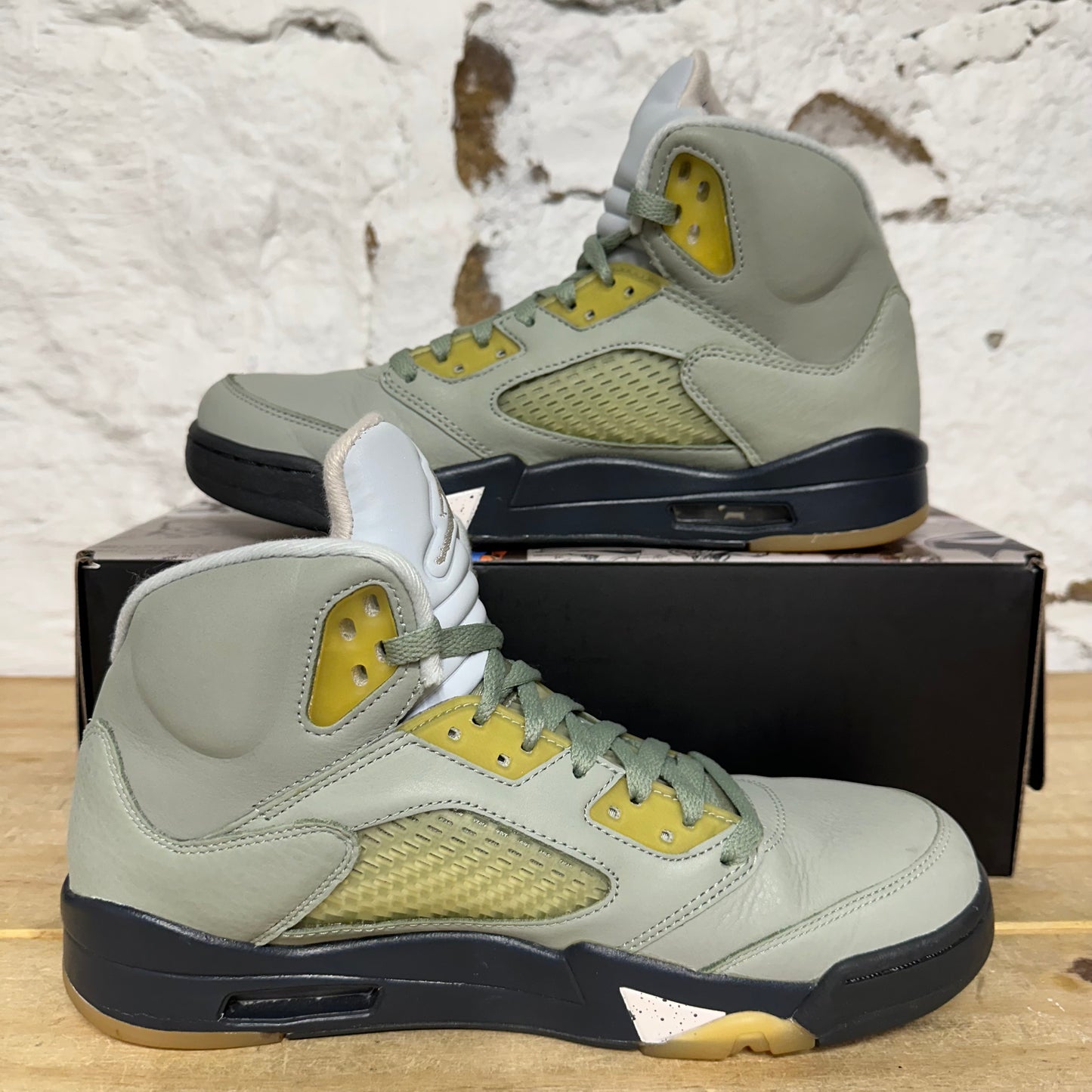 Air Jordan 5 Jade Horizon Sz 9.5