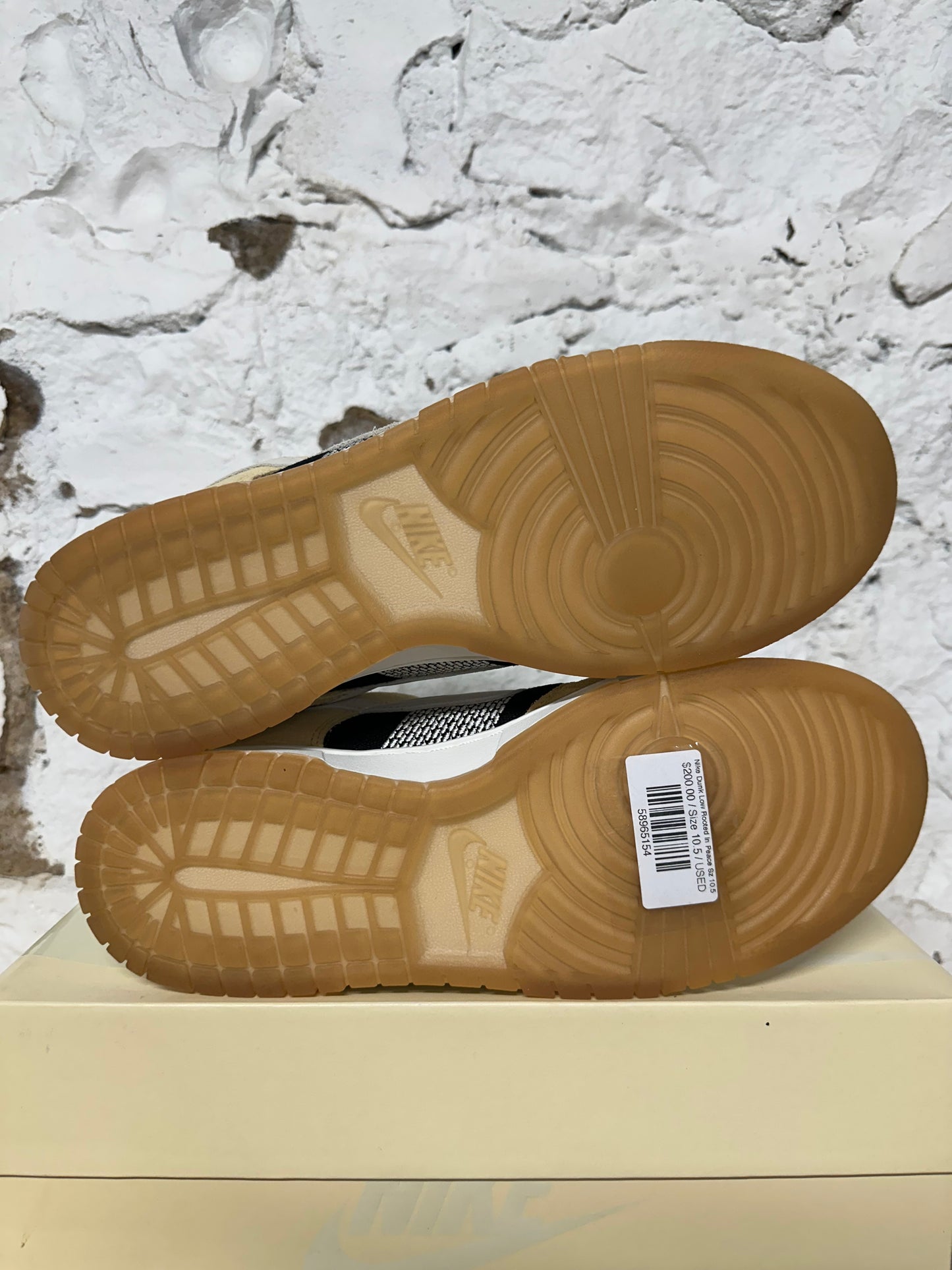 Nike Dunk Low Rooted In Peace Sz 10.5