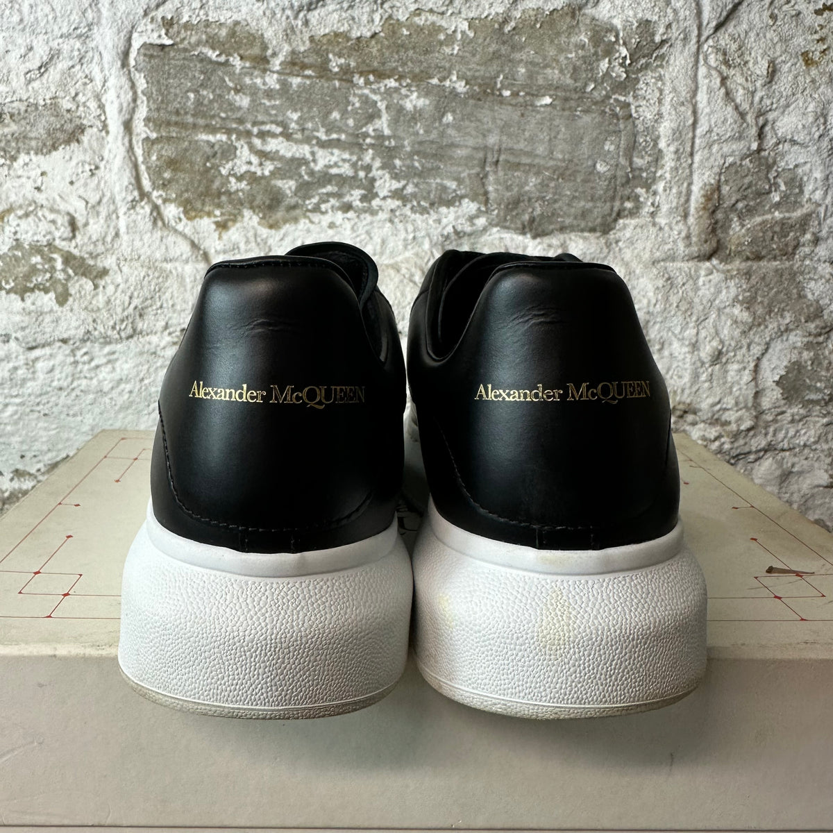 Alexander Mcqueen Black White Sole Sneaker Sz 9.5 (42.5)