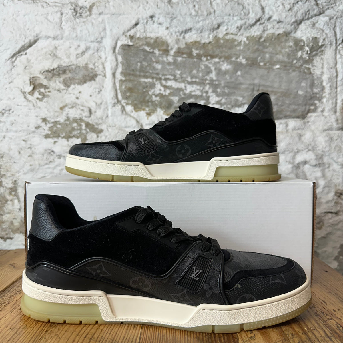 Louis Vuitton Graphite Trainer Sneaker Sz 9 (7.5LV)