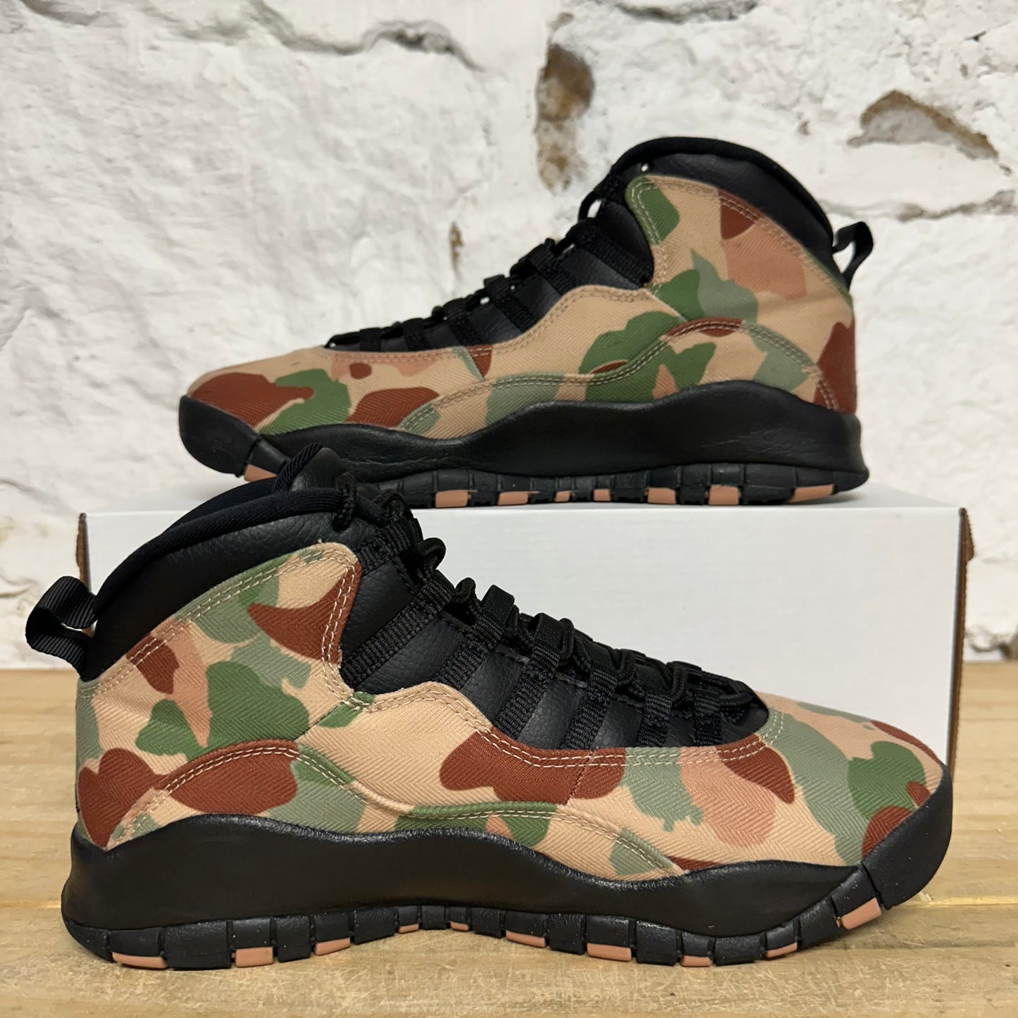 Air Jordan 10 Duck Camo Sz 9.5