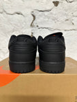 Nike SB Dunk Low Triple Black Sz 11 DS
