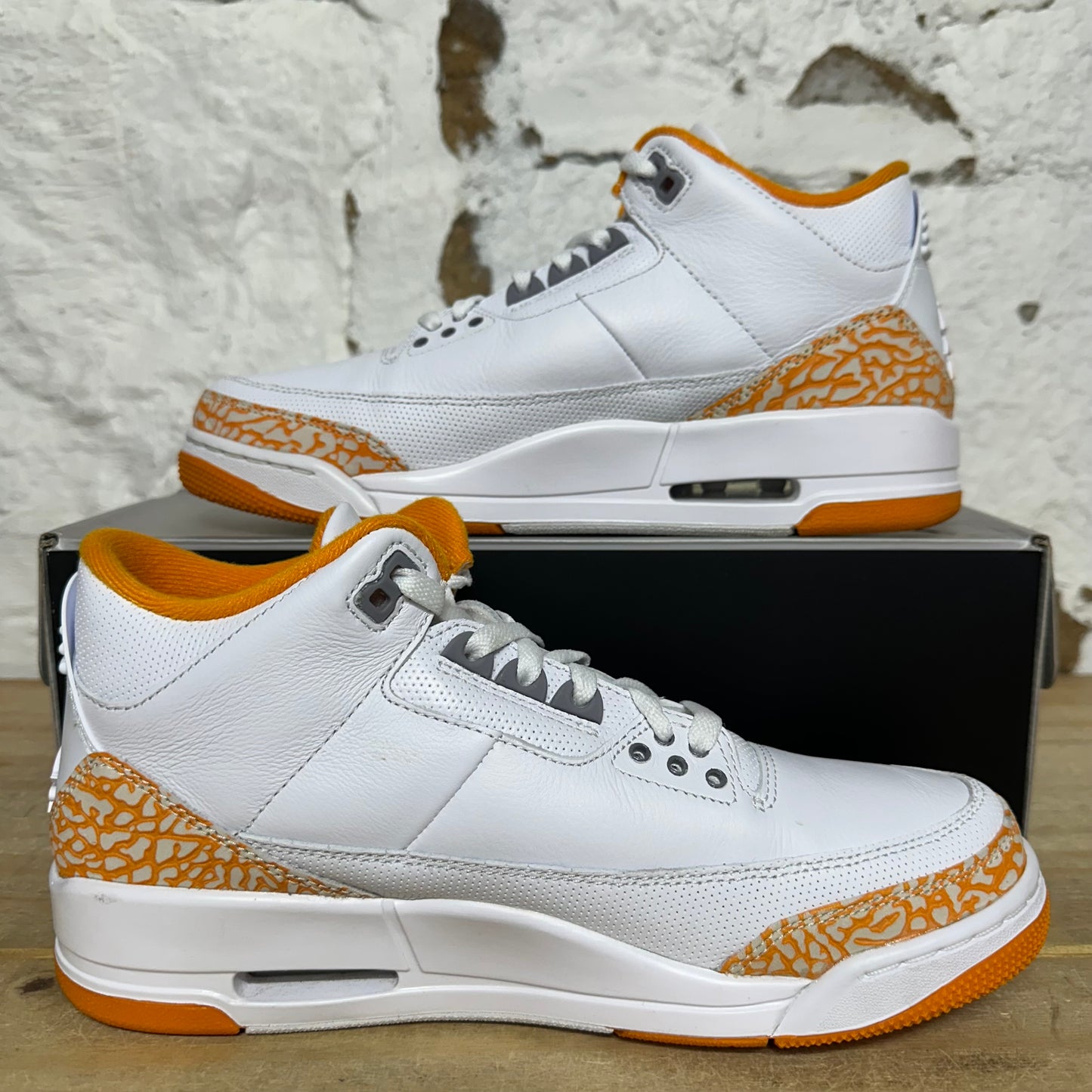 Air Jordan 3 Orange Citrus Sz 8.5 (10W)