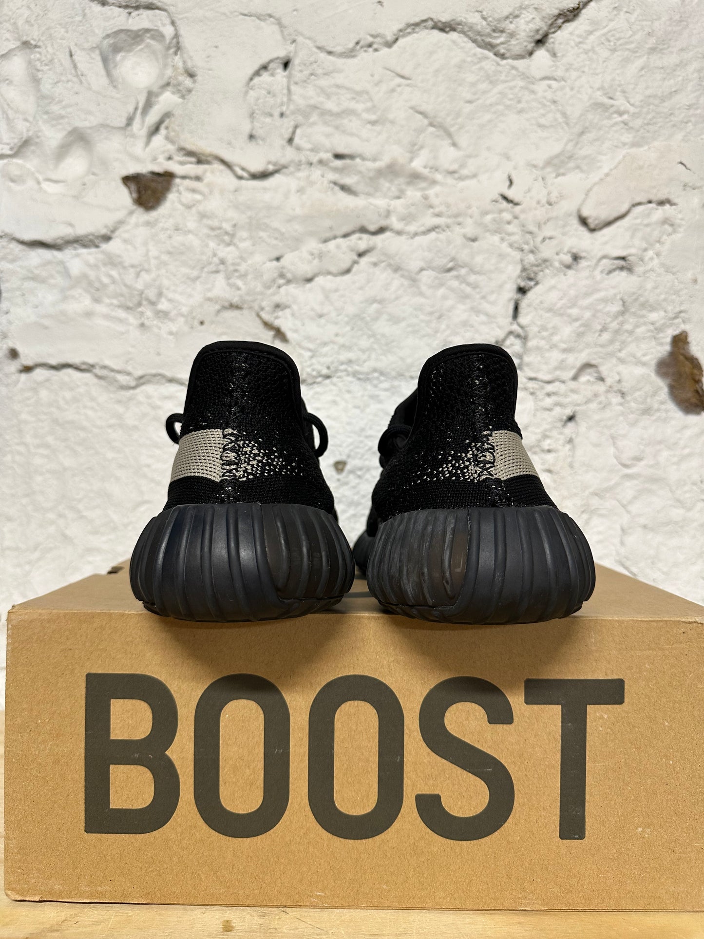 Yeezy 350 Oreo Sz 10.5