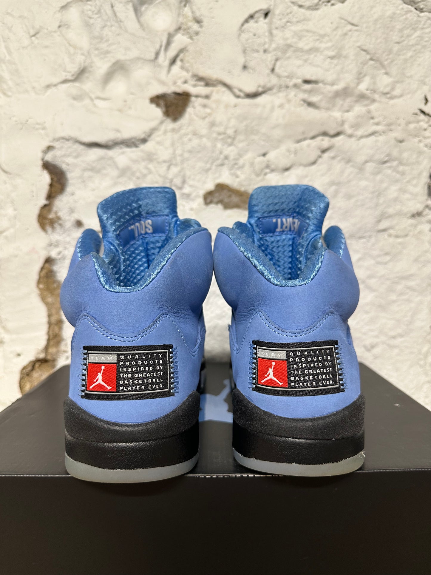 Air Jordan 5 UNC Sz 9