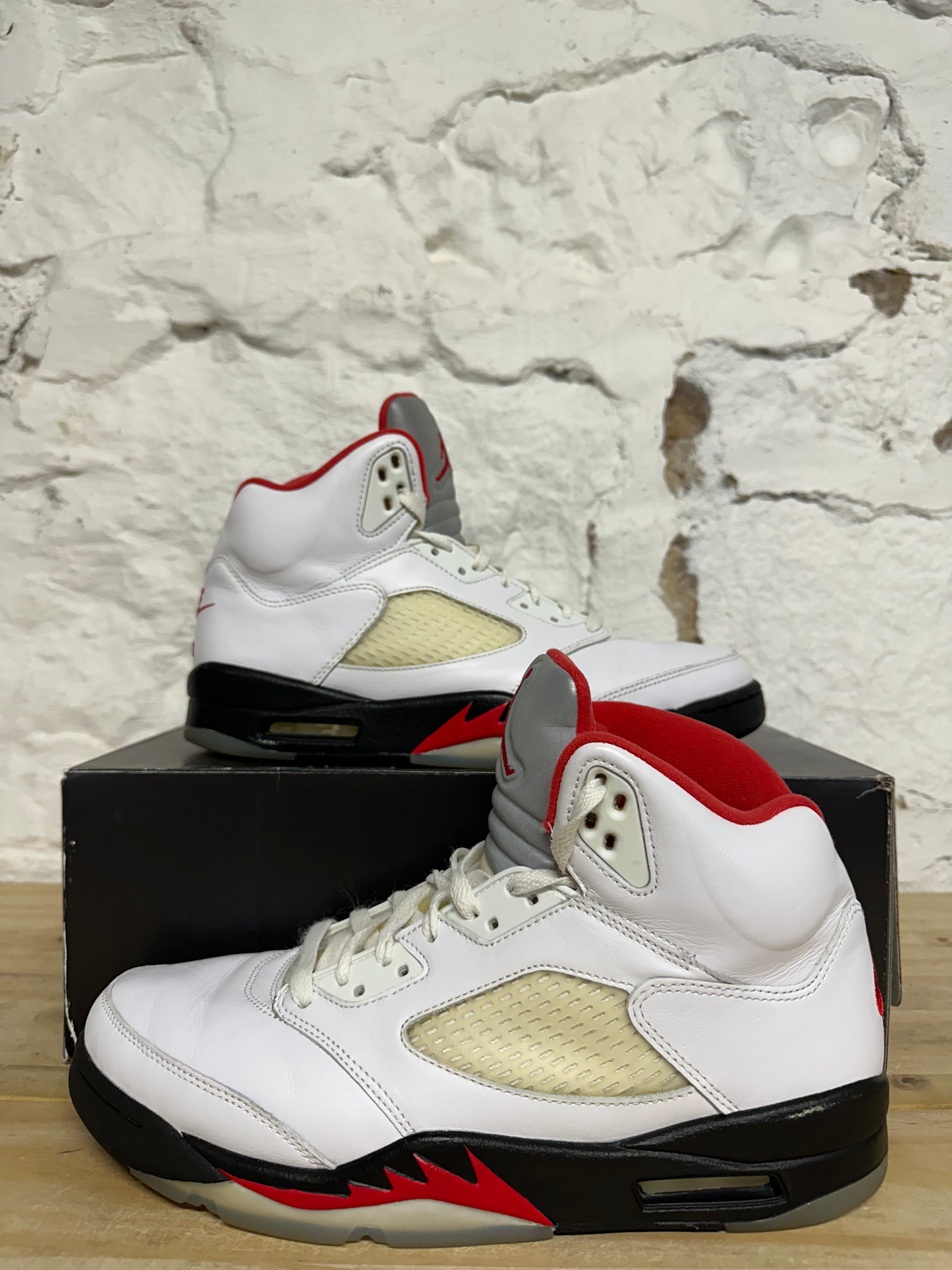 Air Jordan 5 Fire Red Silver Tongue (2020) Sz 10.5