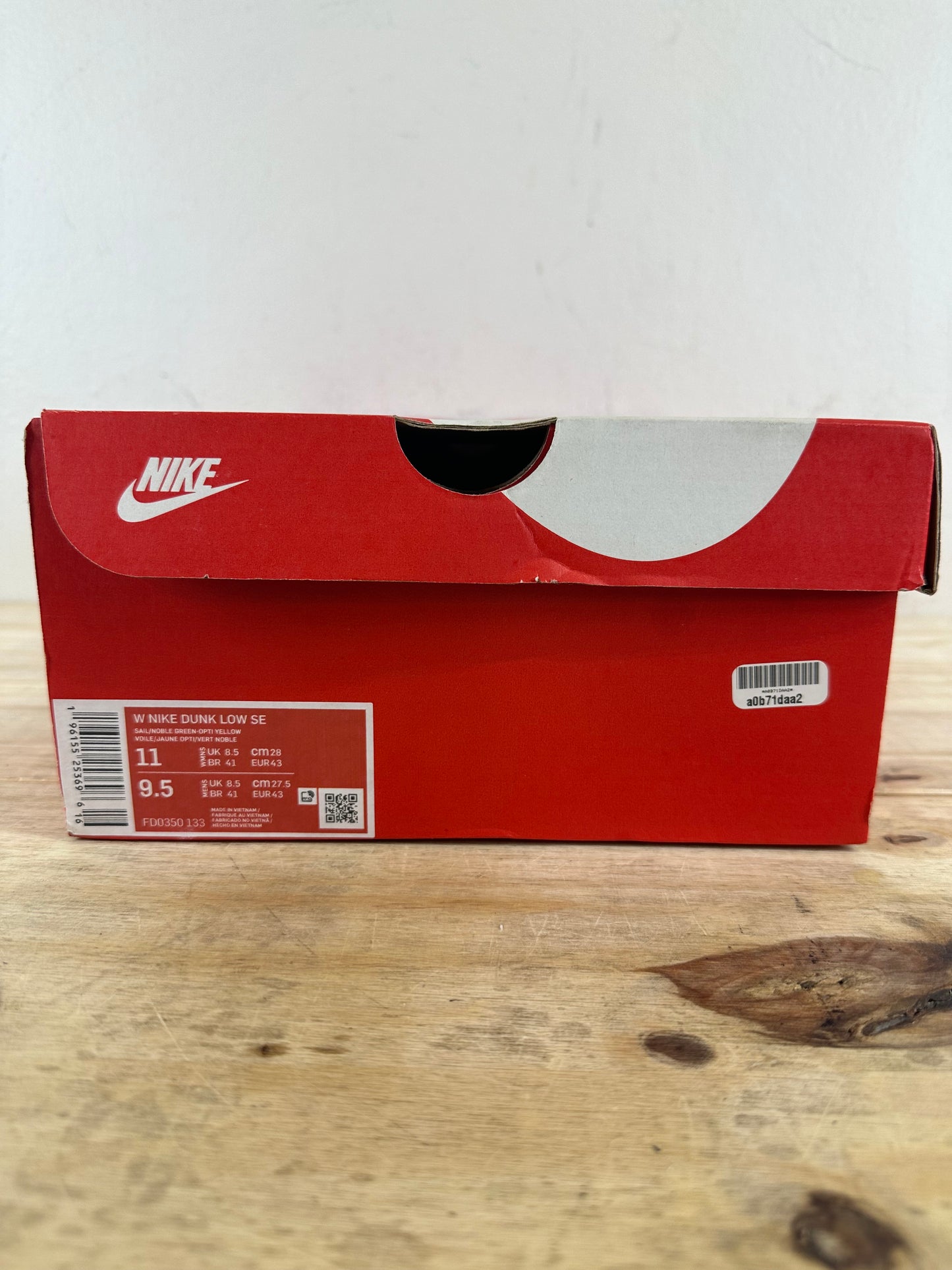 Nike Dunk Low Noble Green Sz 9.5(11W)