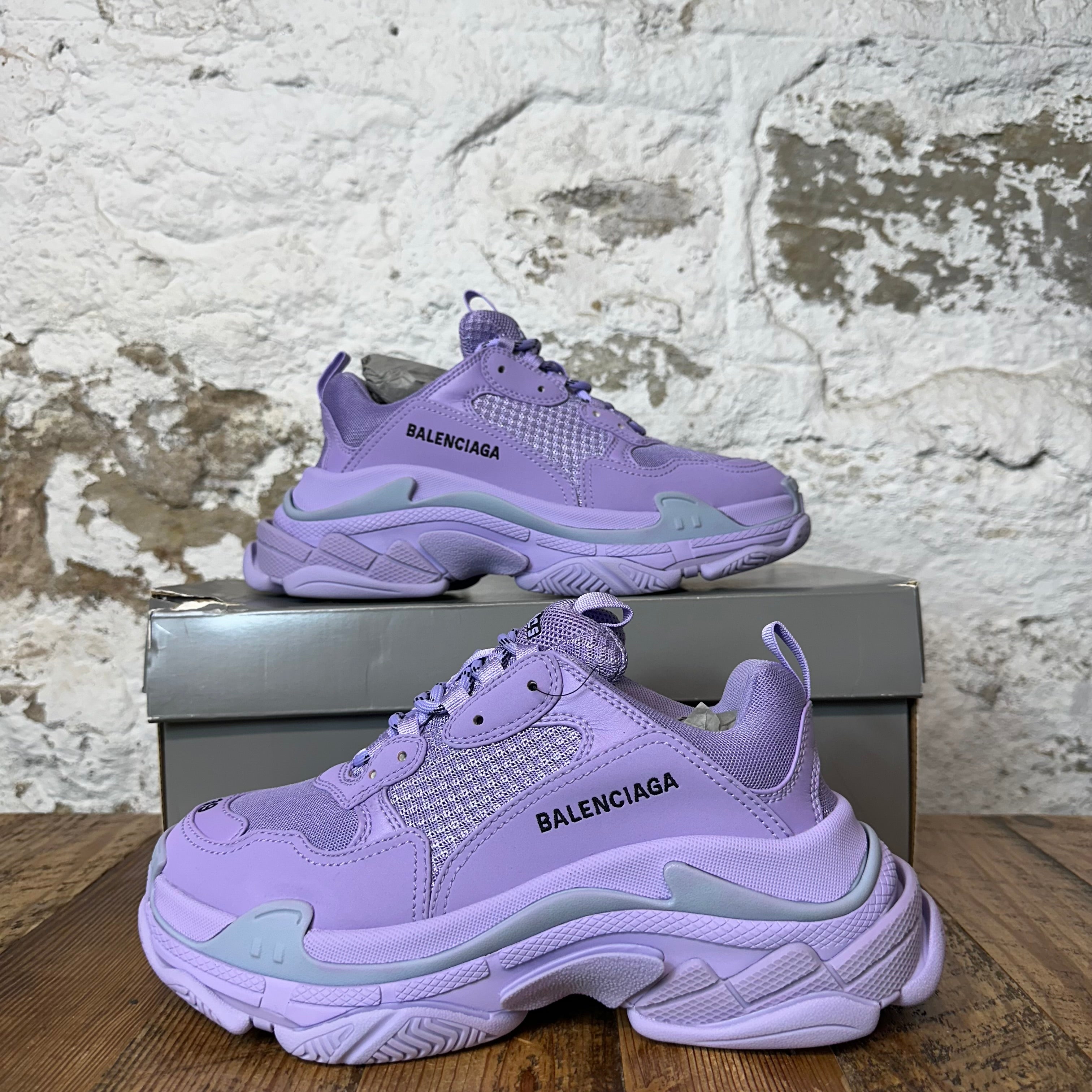Balenciaga Triple S Lilac Gray Sneaker Sz 6.5 (39) DS