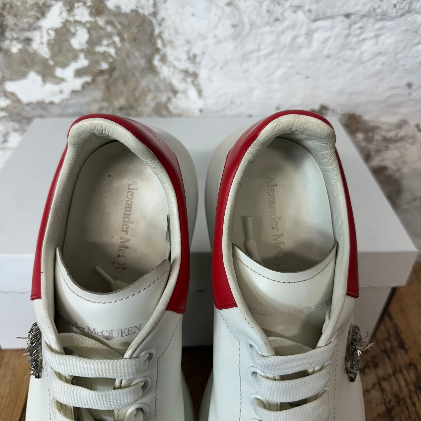 Alexander McQueen Red Tab White Beetle Sneaker Sz 8 (41)