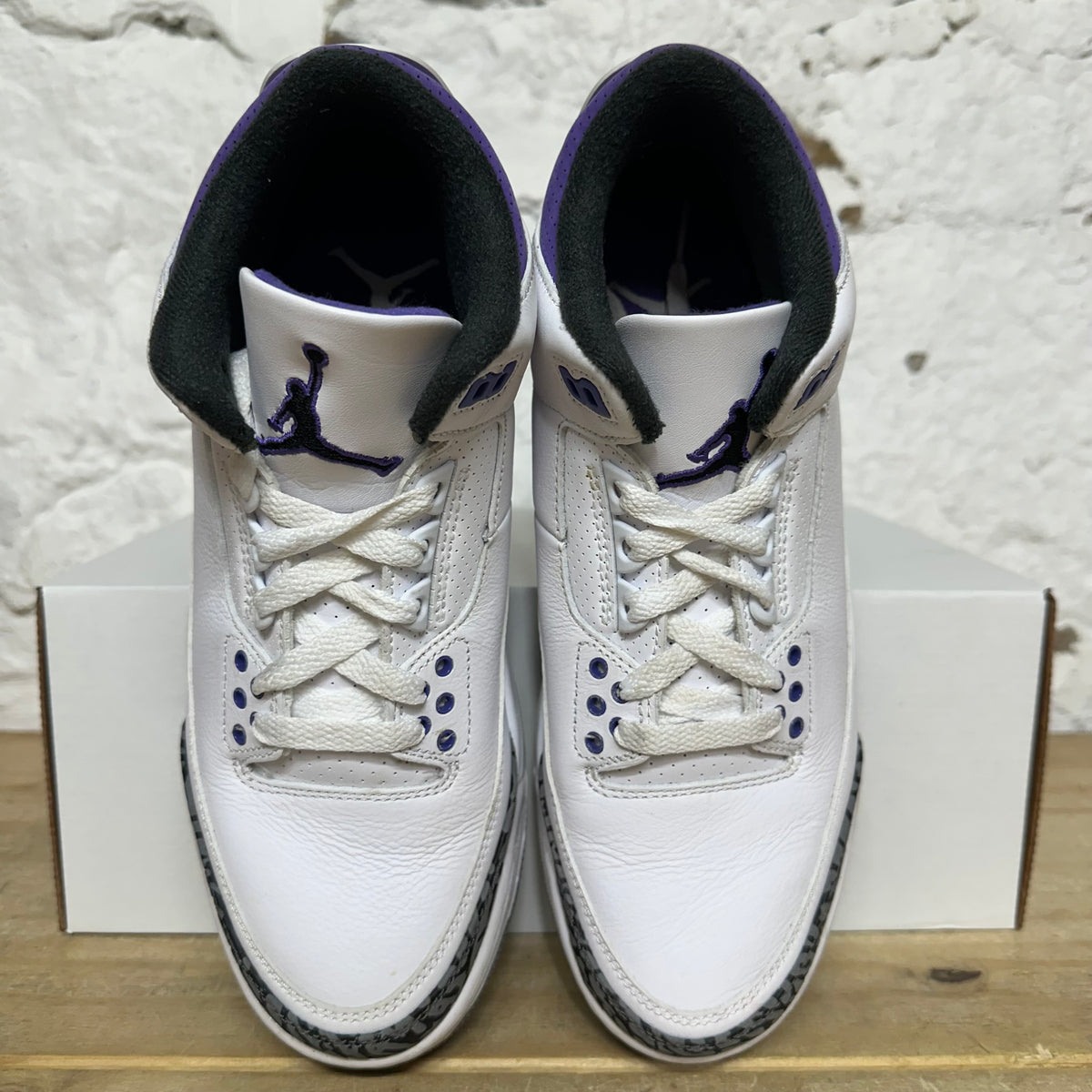 Air Jordan 3 Dark Iris Sz 8.5