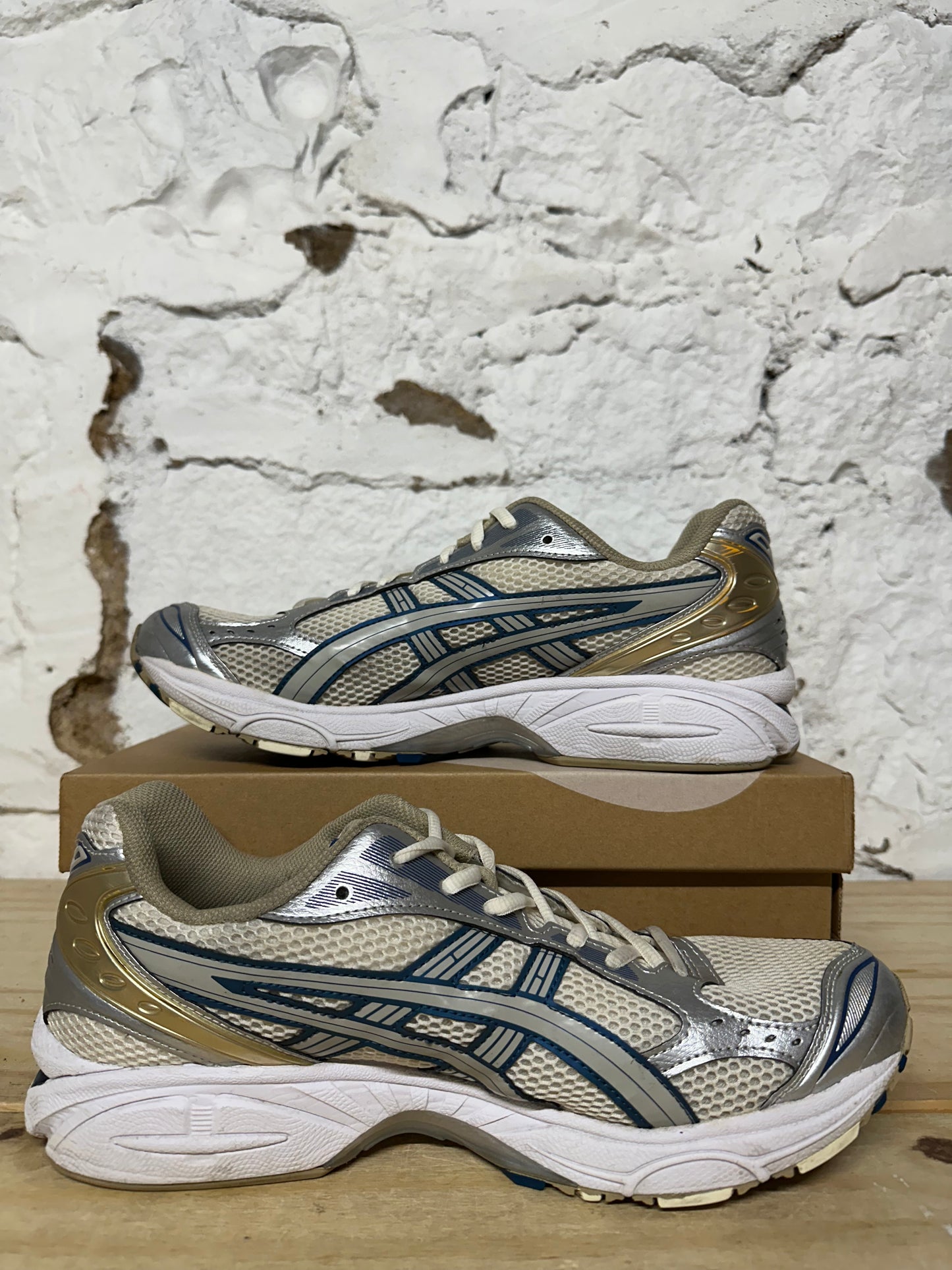 Asics Gel Kayano 14 Cream Silver Sz 11.5