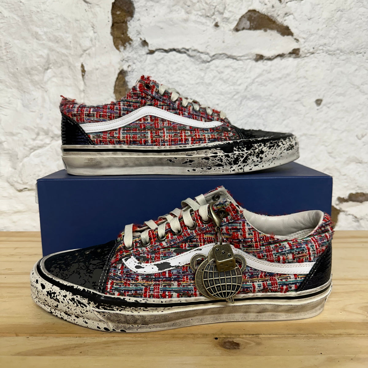 Vans Premium Old School Charms Red Black Sz 11.5