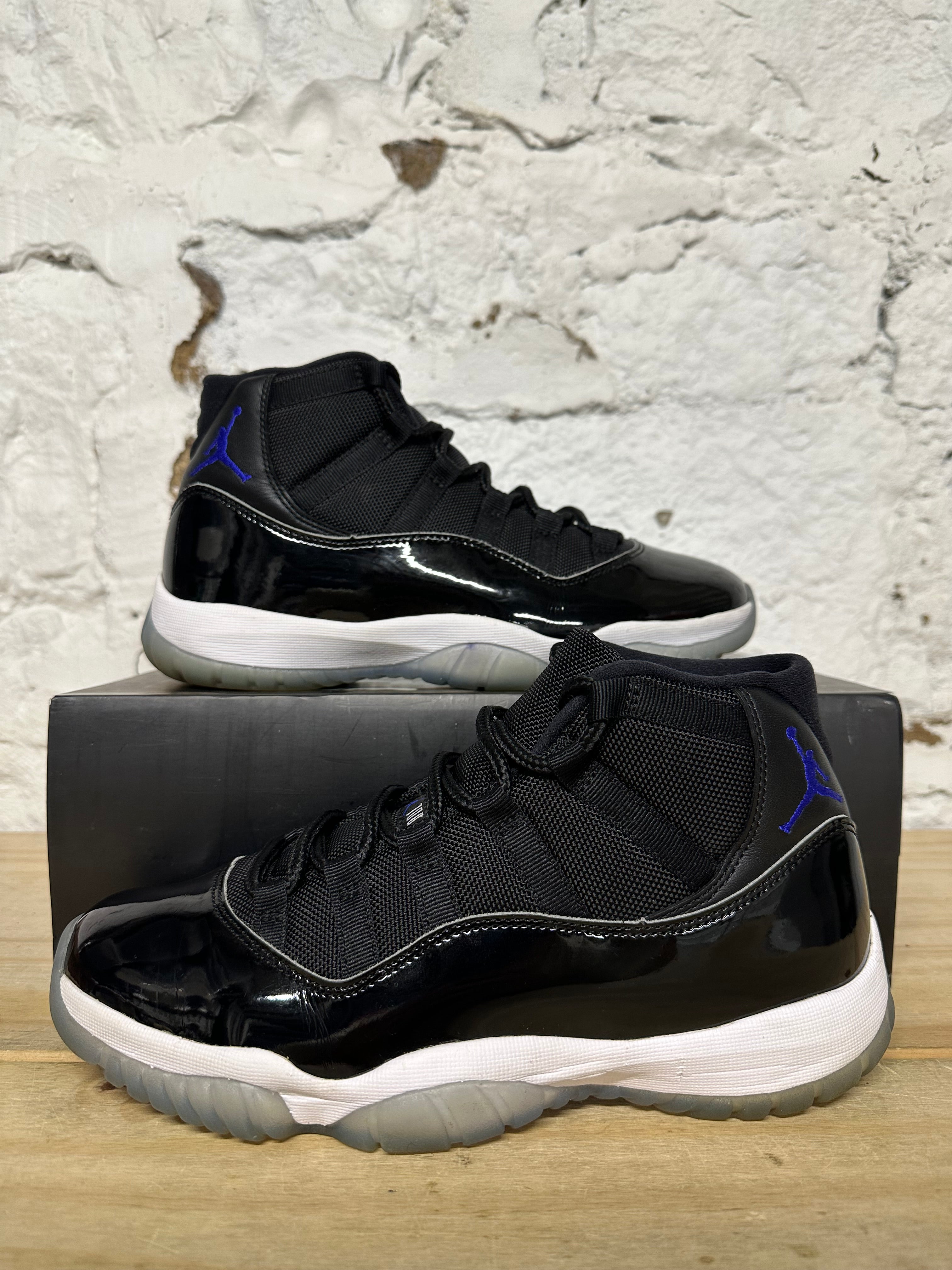 Air Jordan 11 Space Jam Sz 8