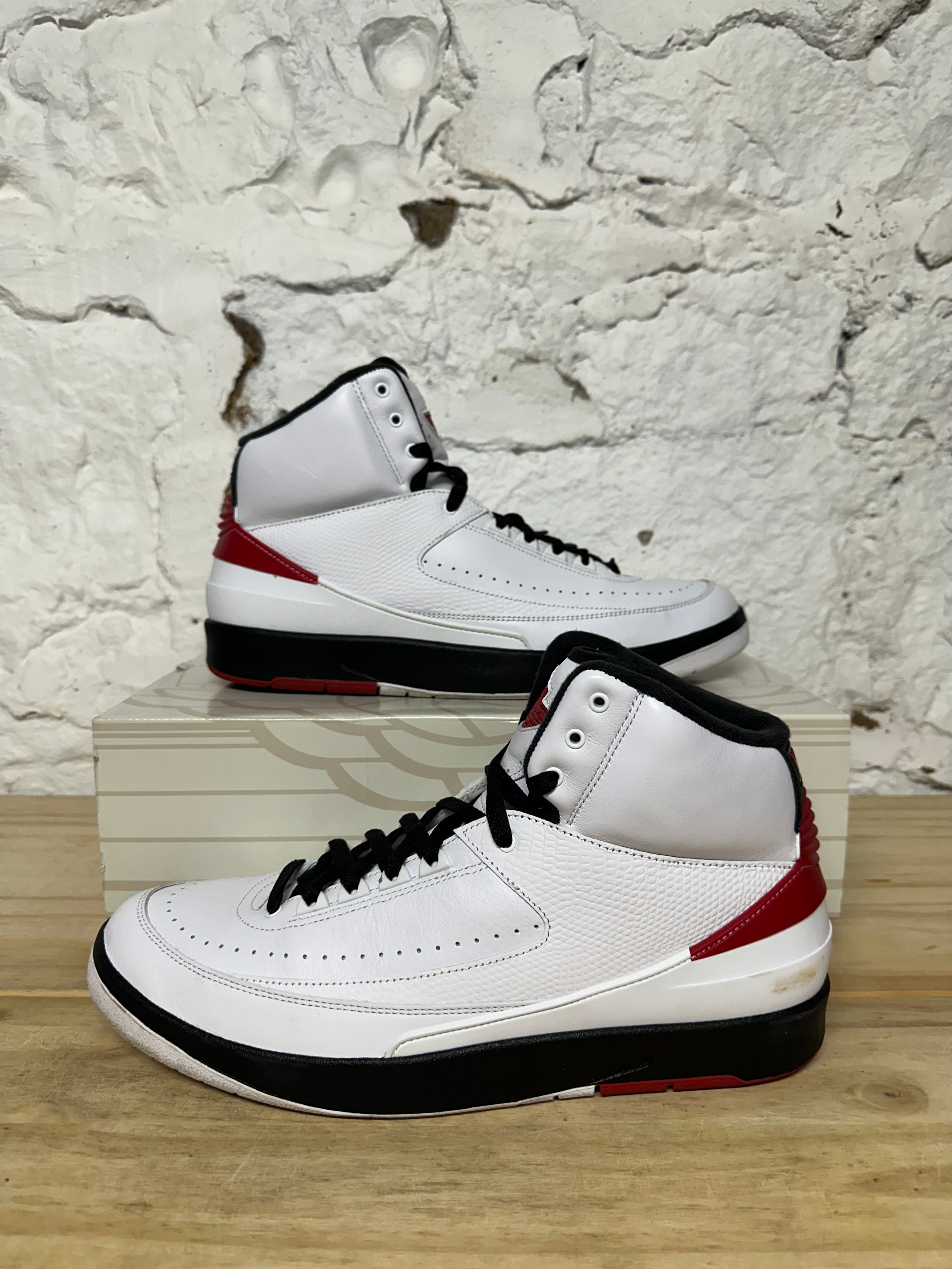Air Jordan 2 Chicago Sz 13