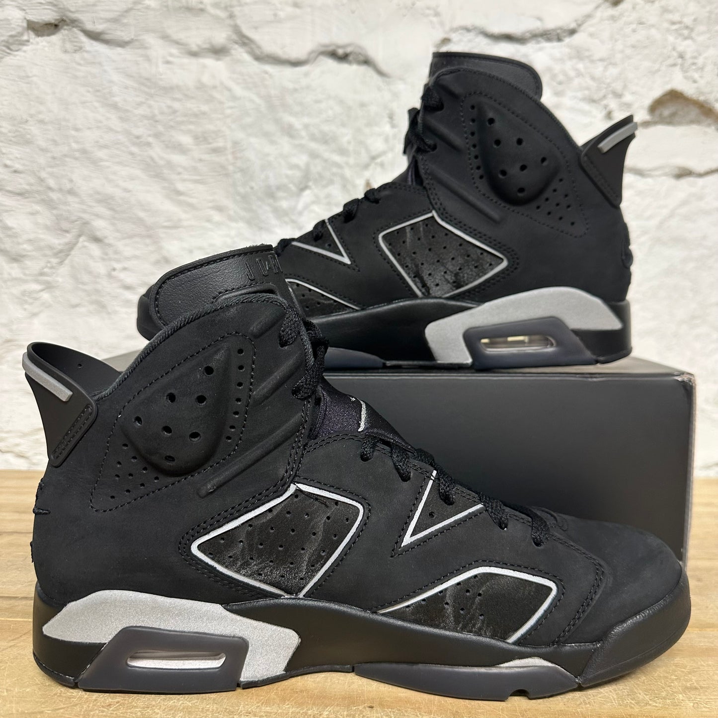 Air Jordan 6 Cap and Gown Sz 10