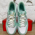 Nike Dunk Low Mint Foam Sz 5Y DS